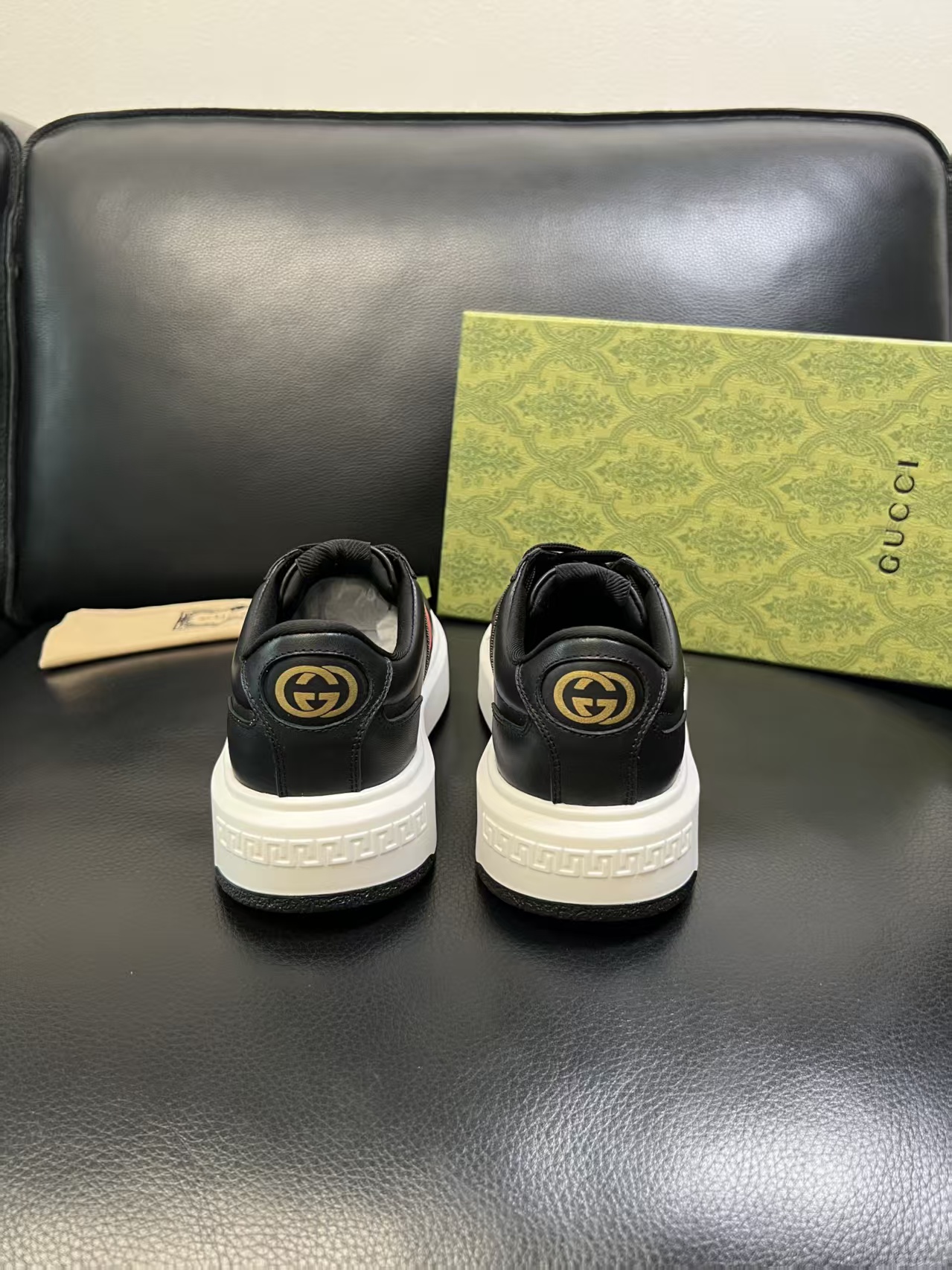 Gucci shoe