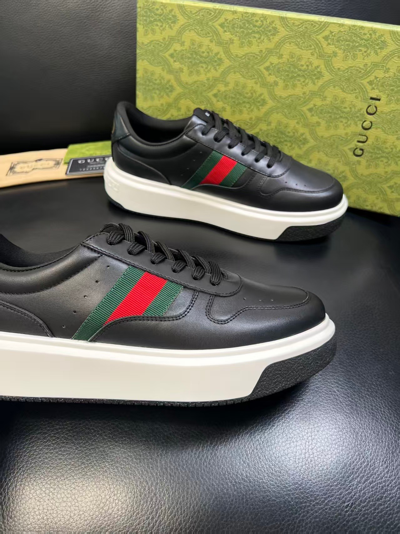 Gucci shoe