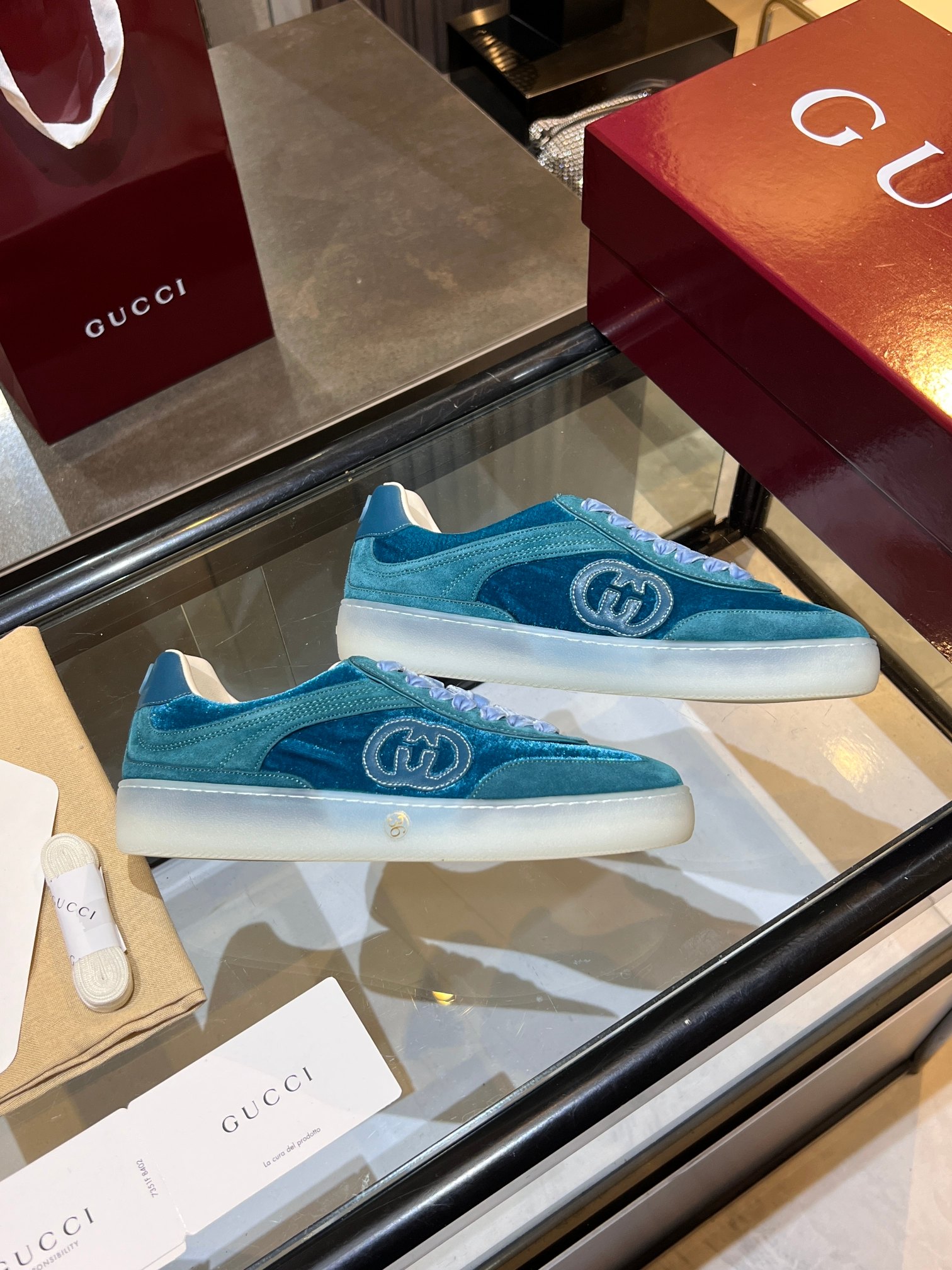 Gucci shoe