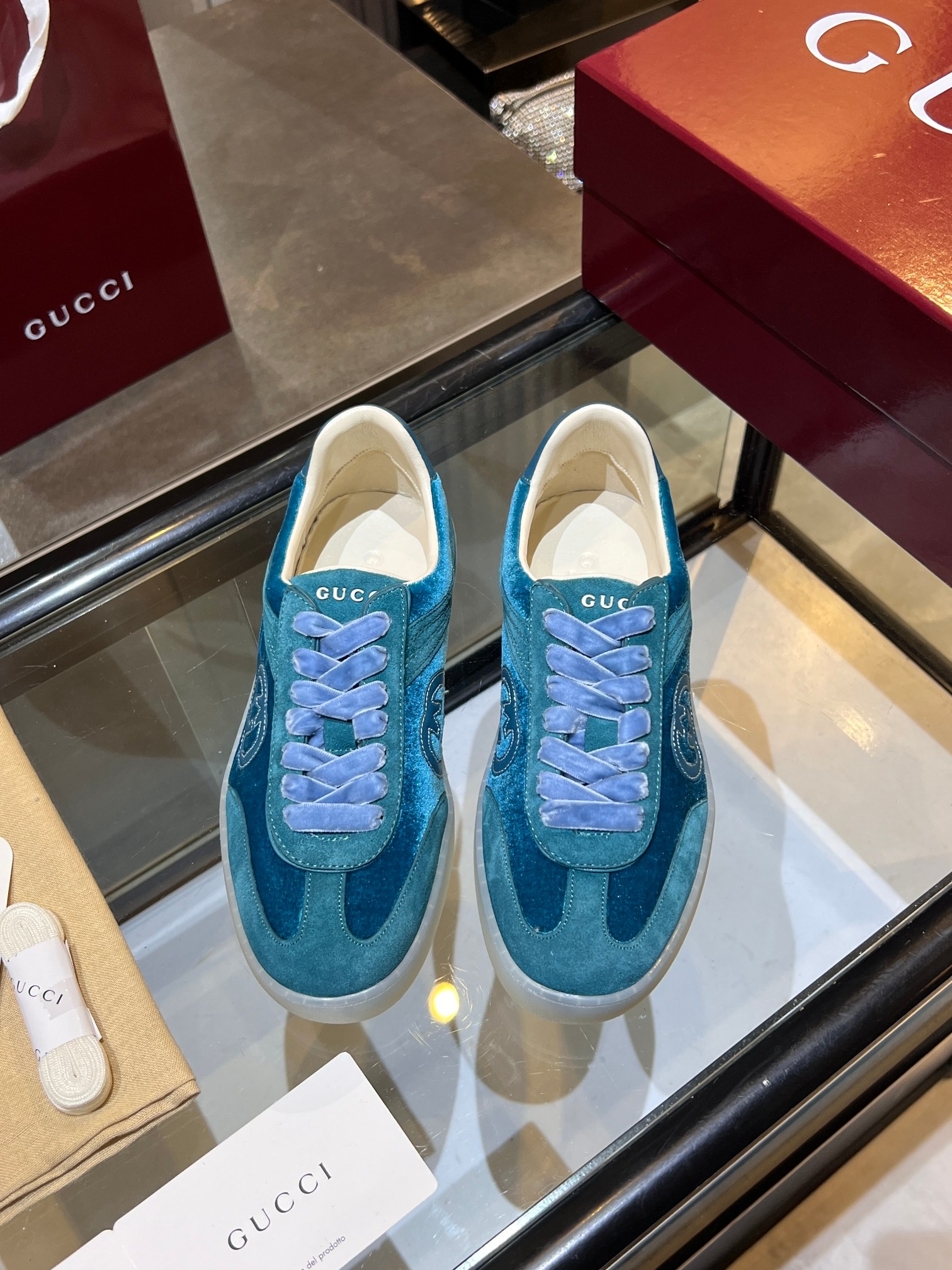 Gucci shoe