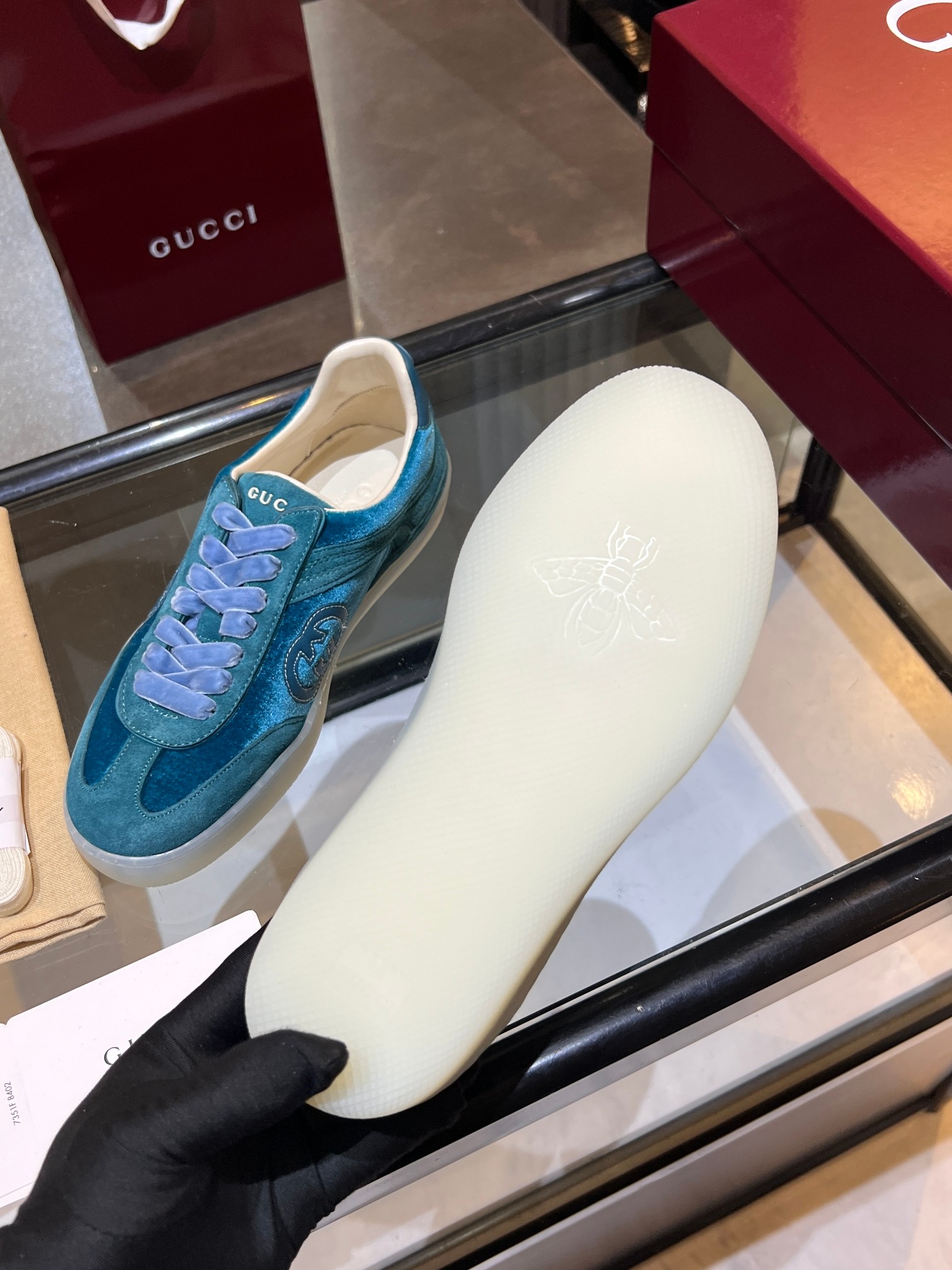 Gucci shoe
