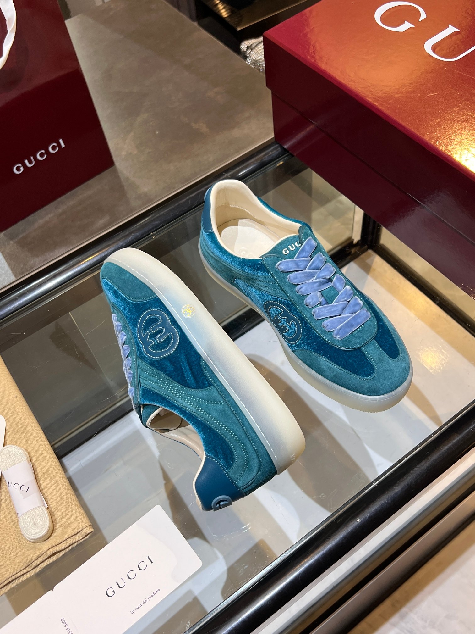 Gucci shoe