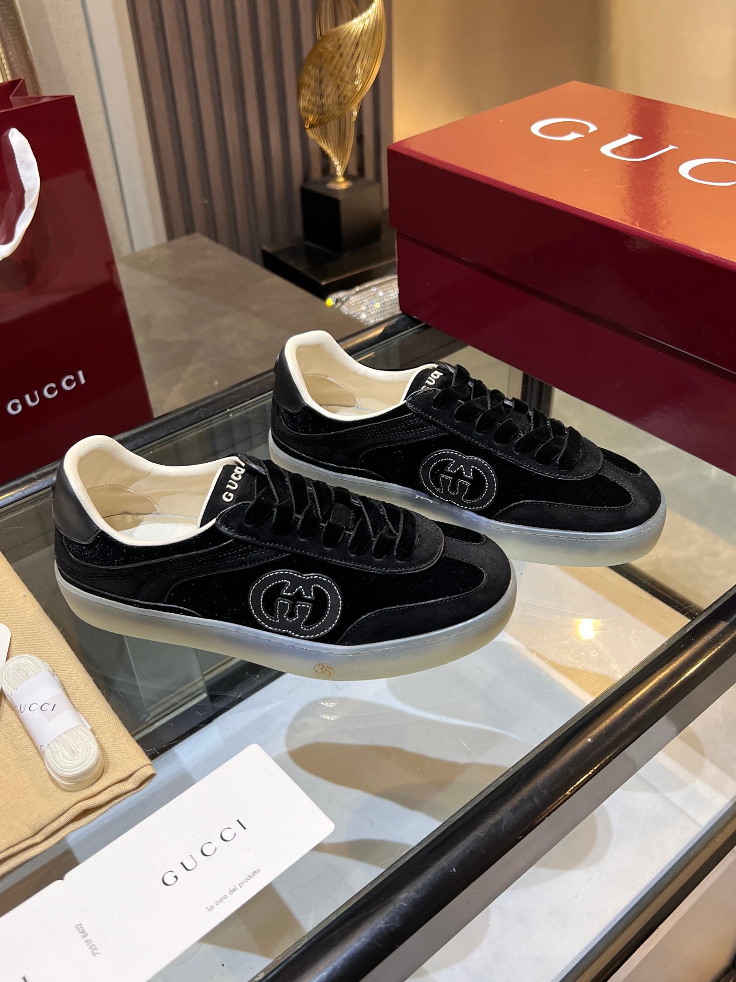 Gucci shoe