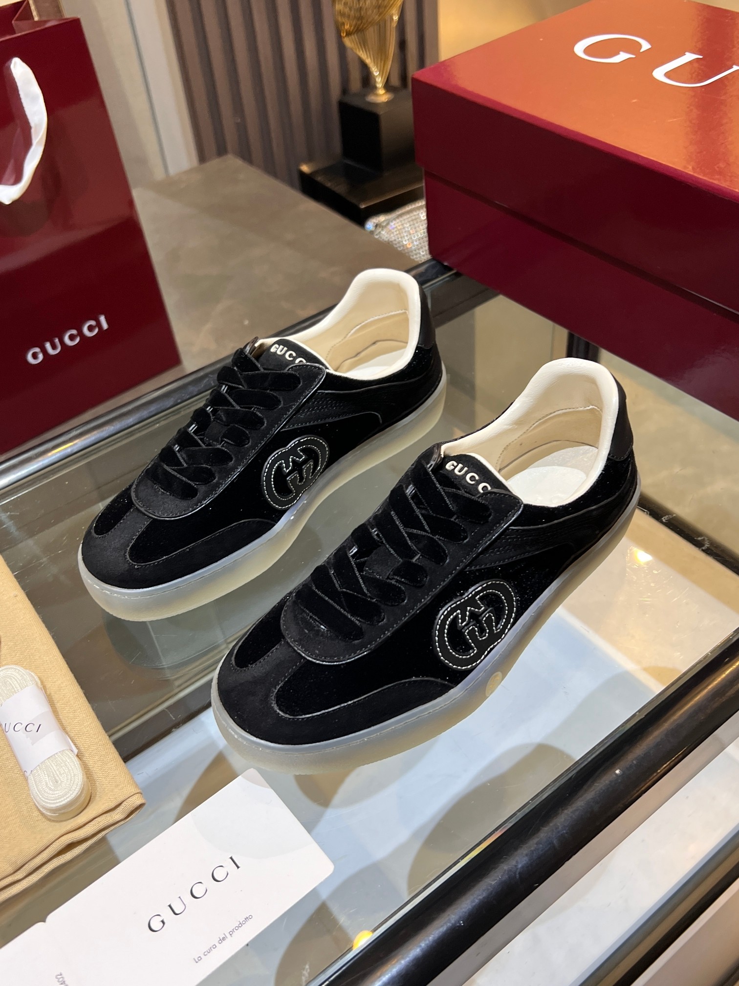 Gucci shoe