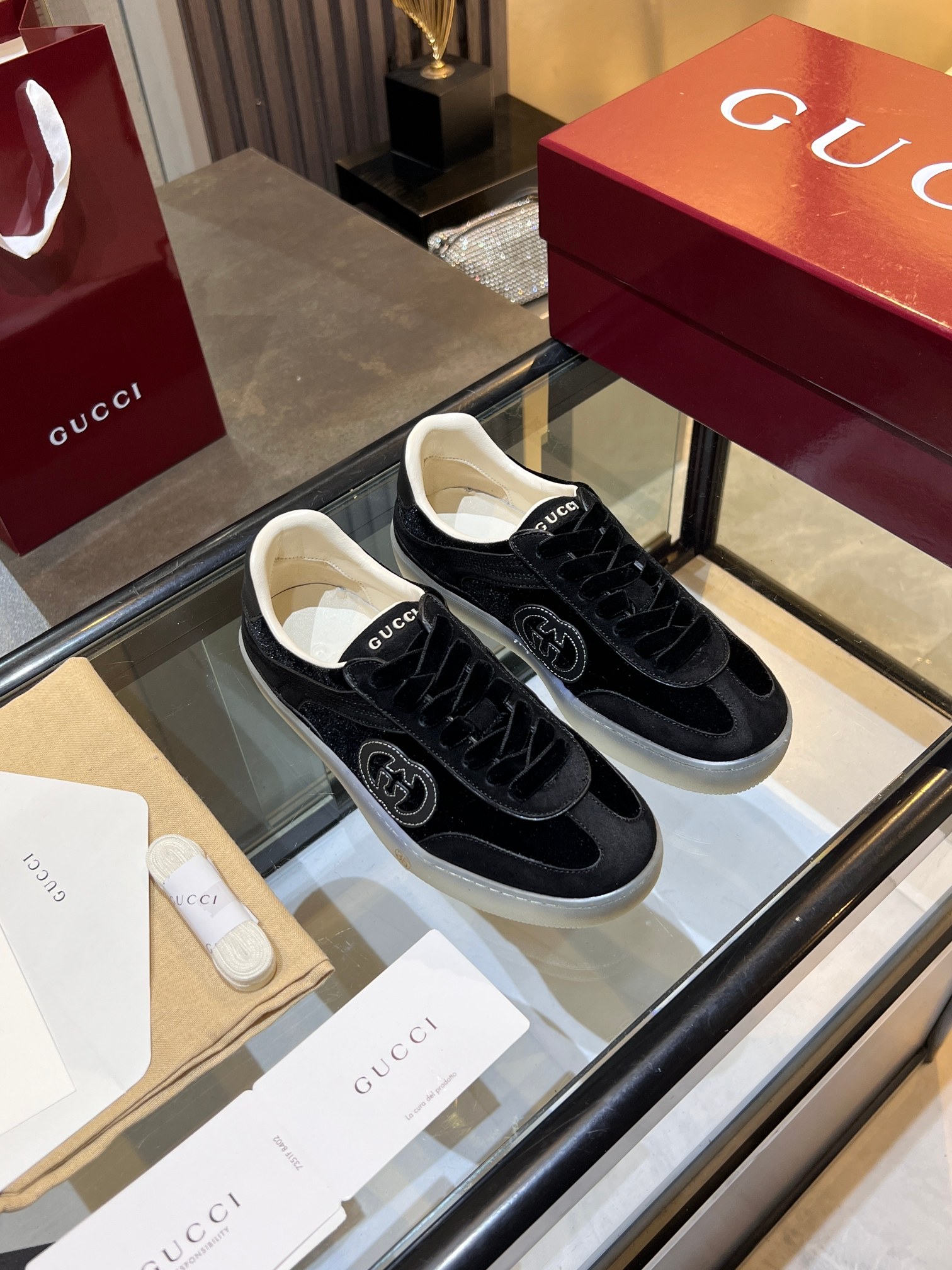 Gucci shoe