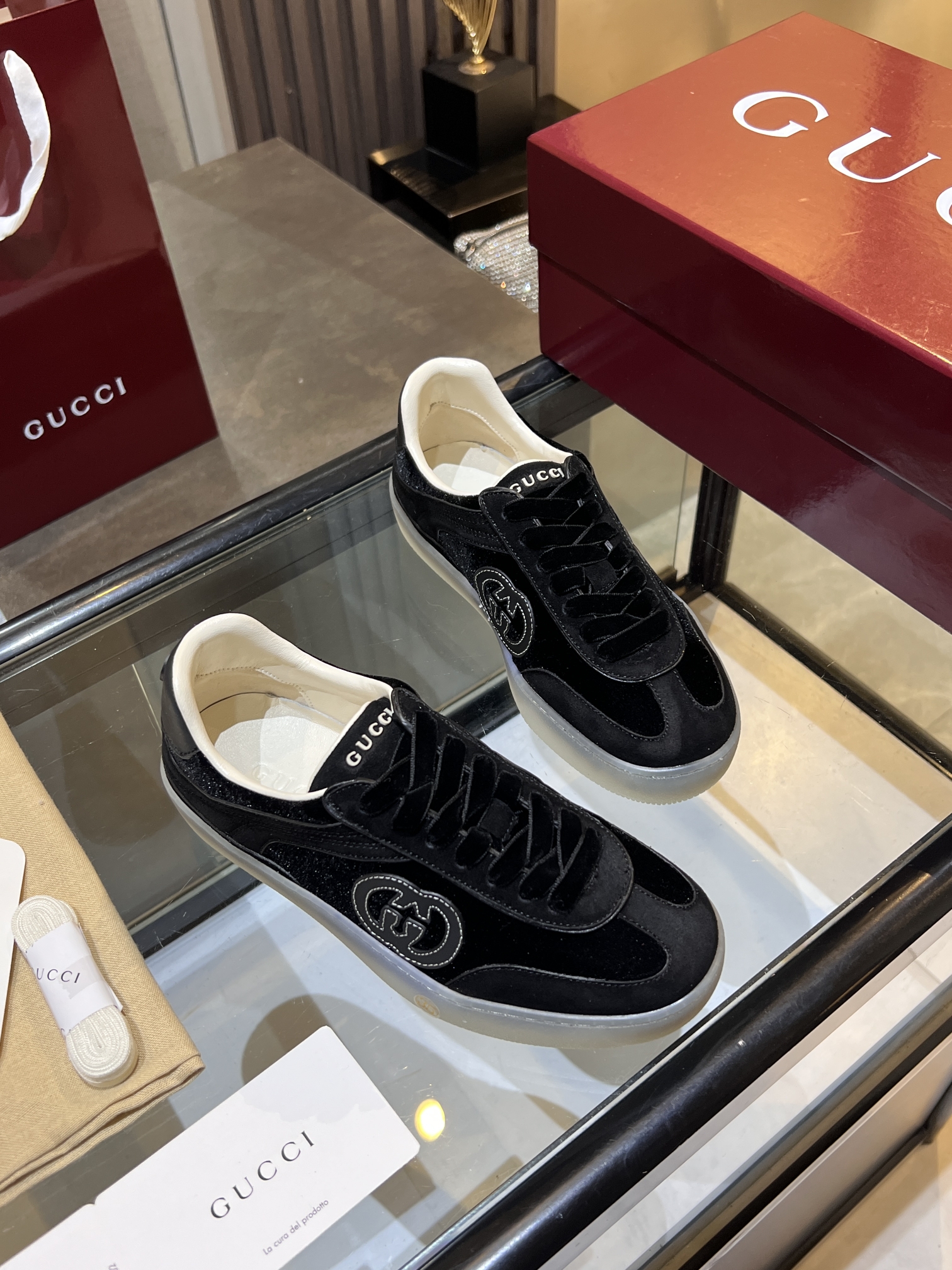 Gucci shoe