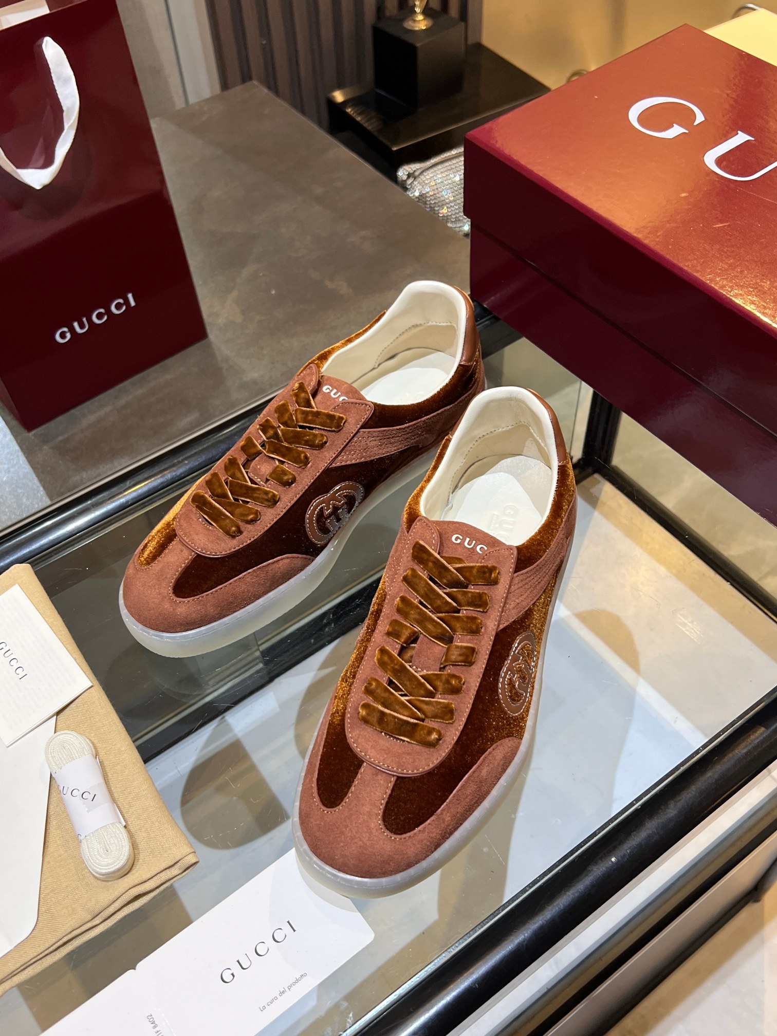 Gucci shoe