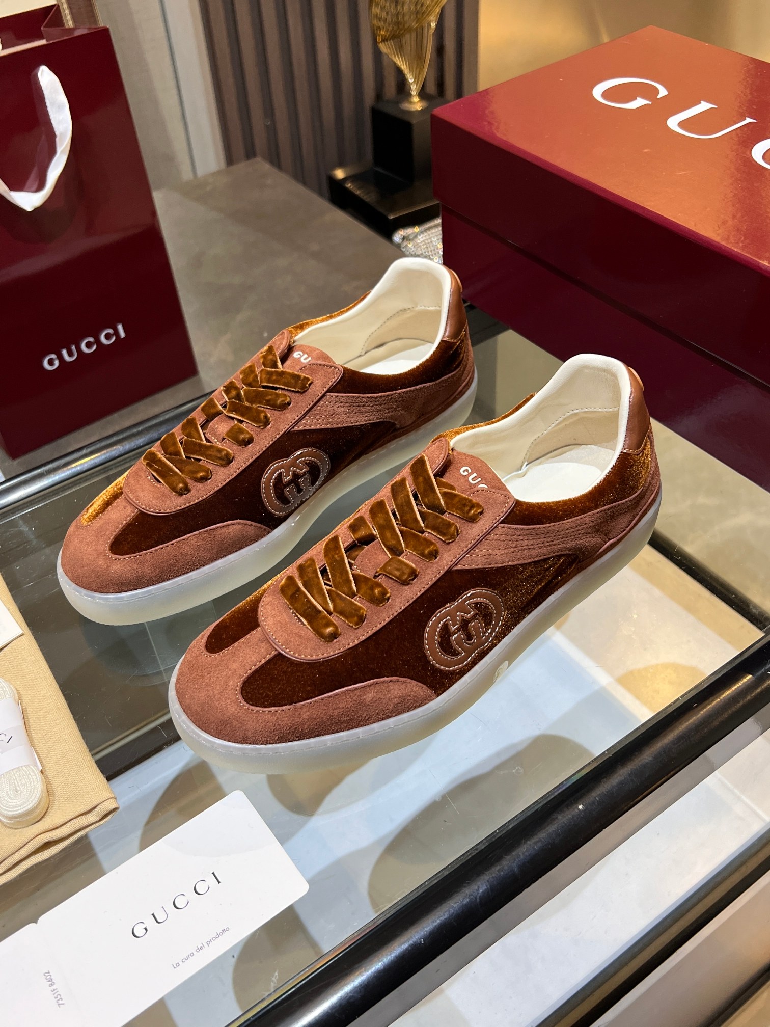 Gucci shoe