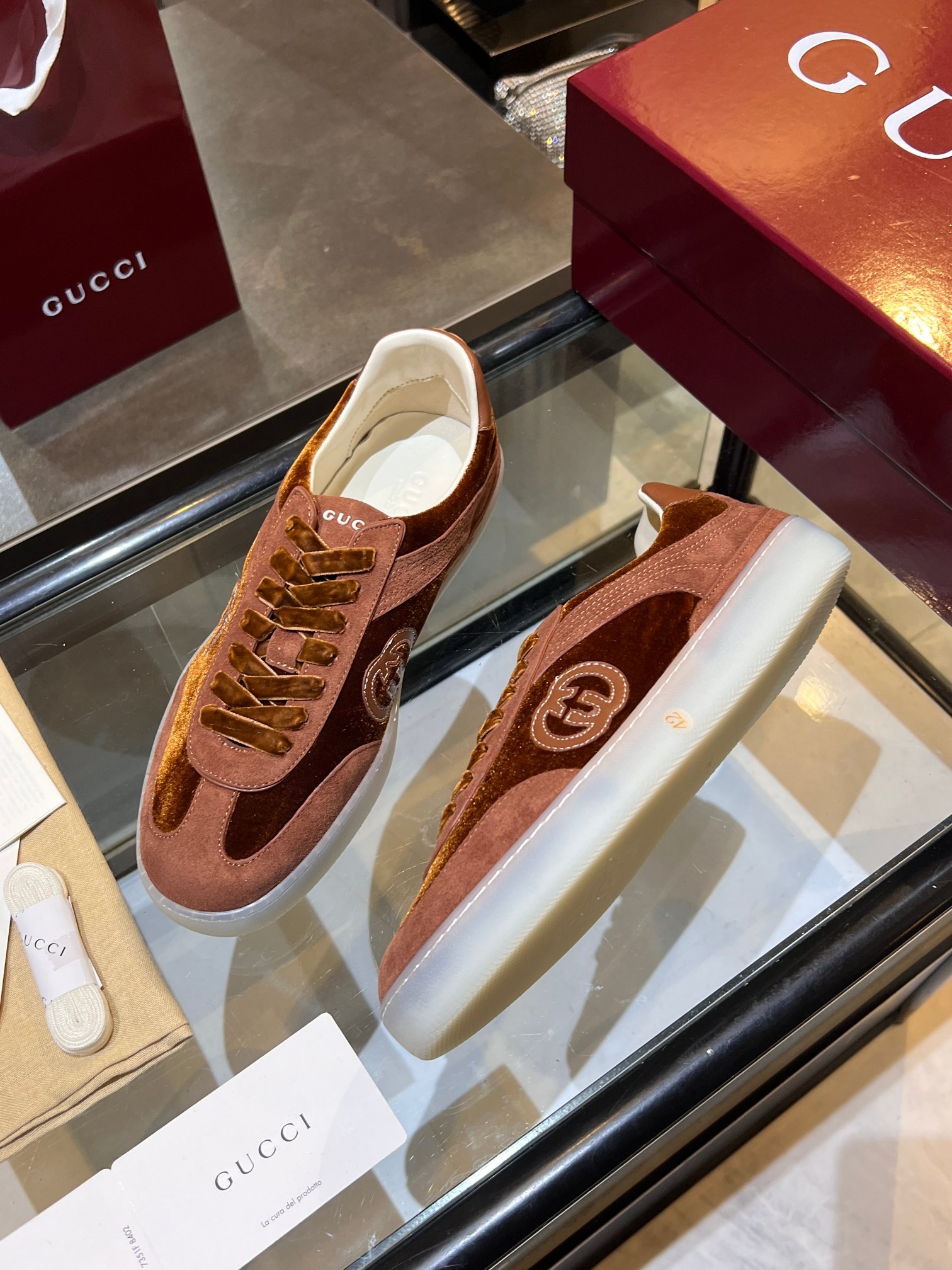 Gucci shoe
