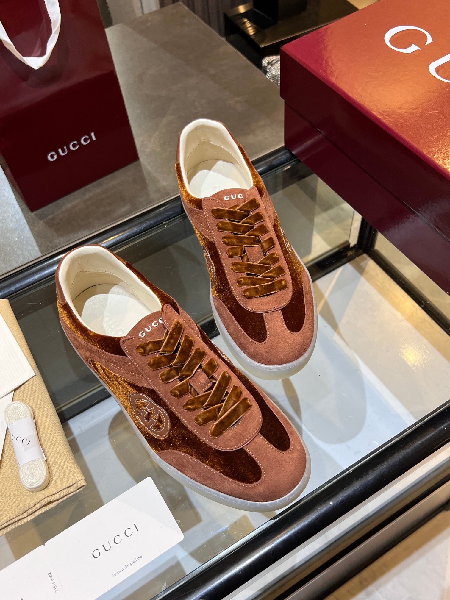Gucci shoe