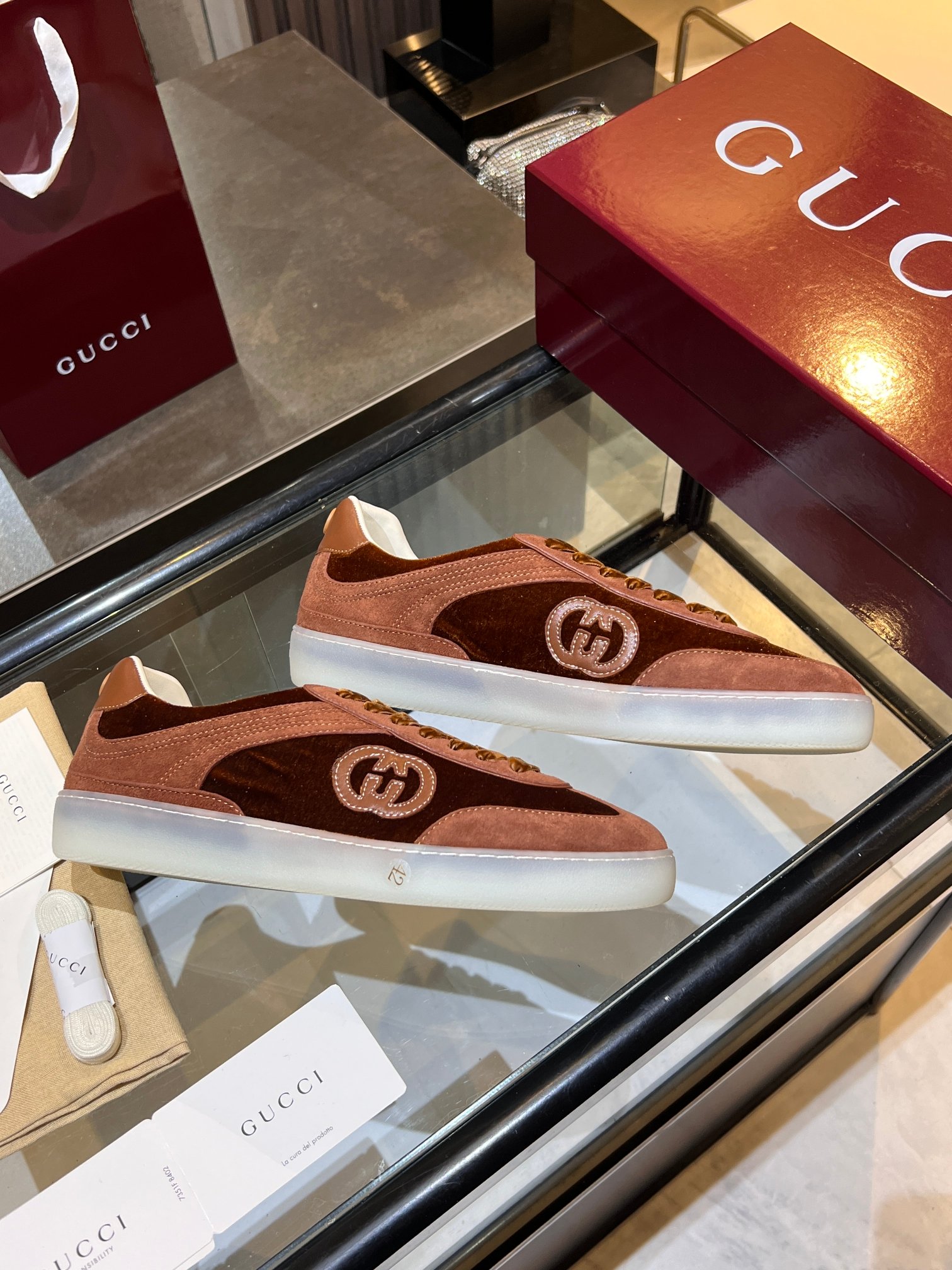 Gucci shoe
