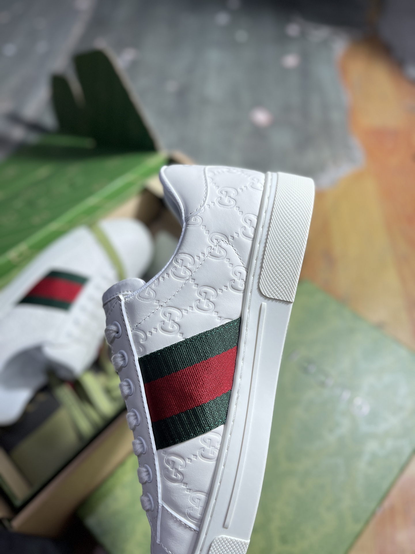 Gucci