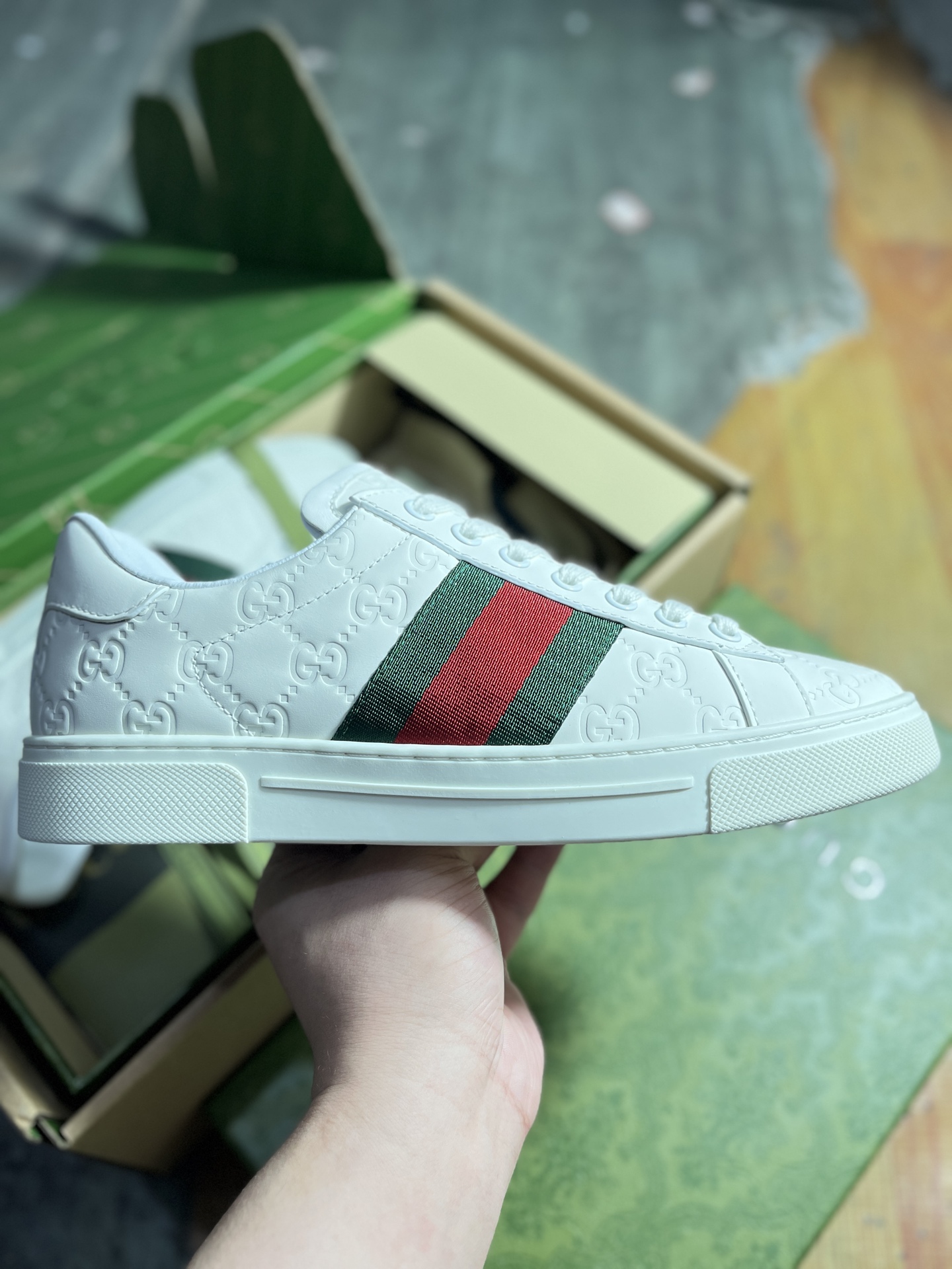 Gucci