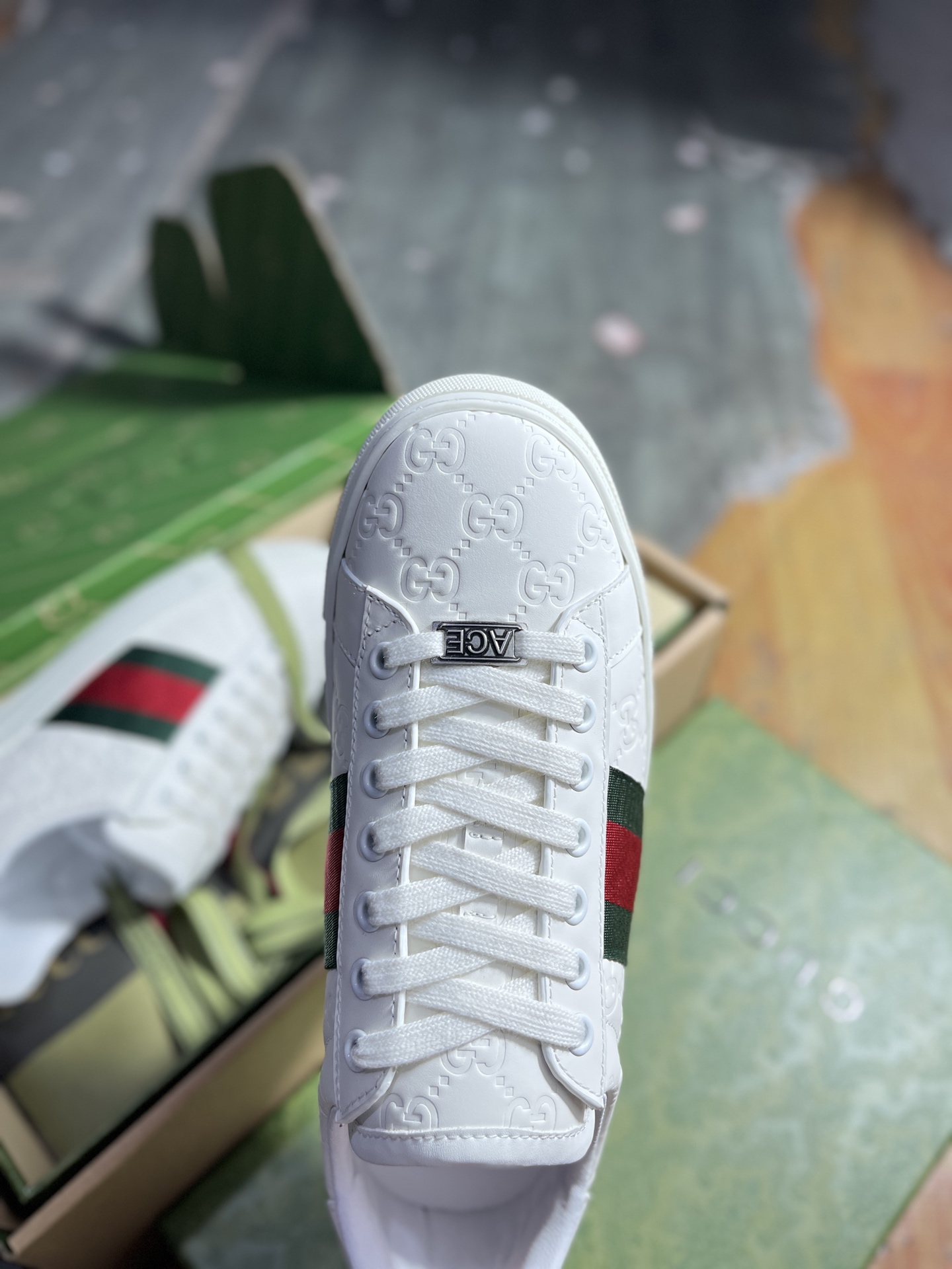Gucci