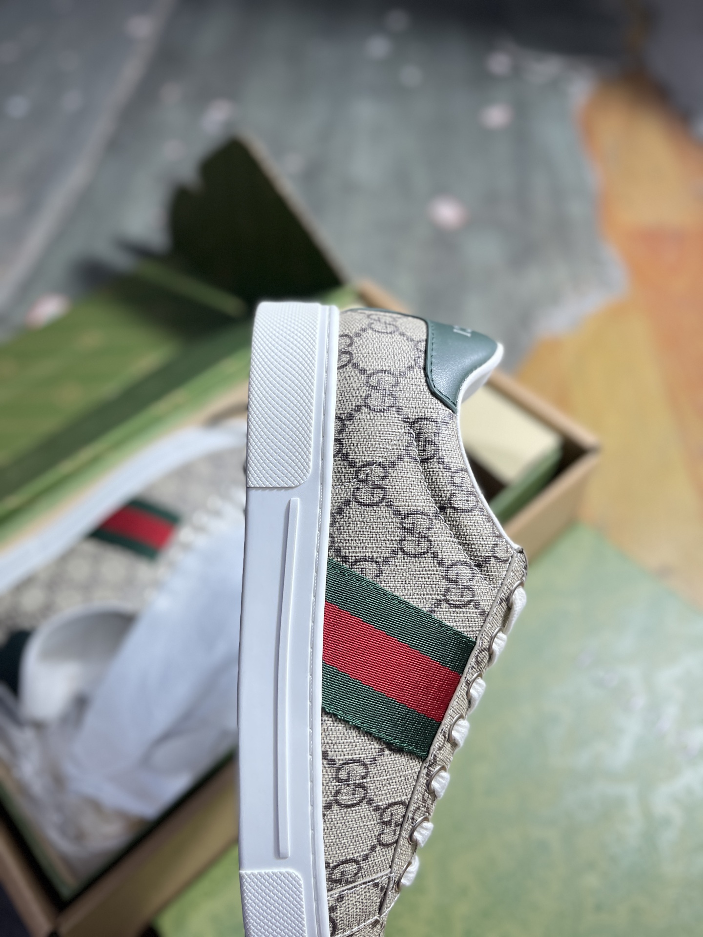 Gucci