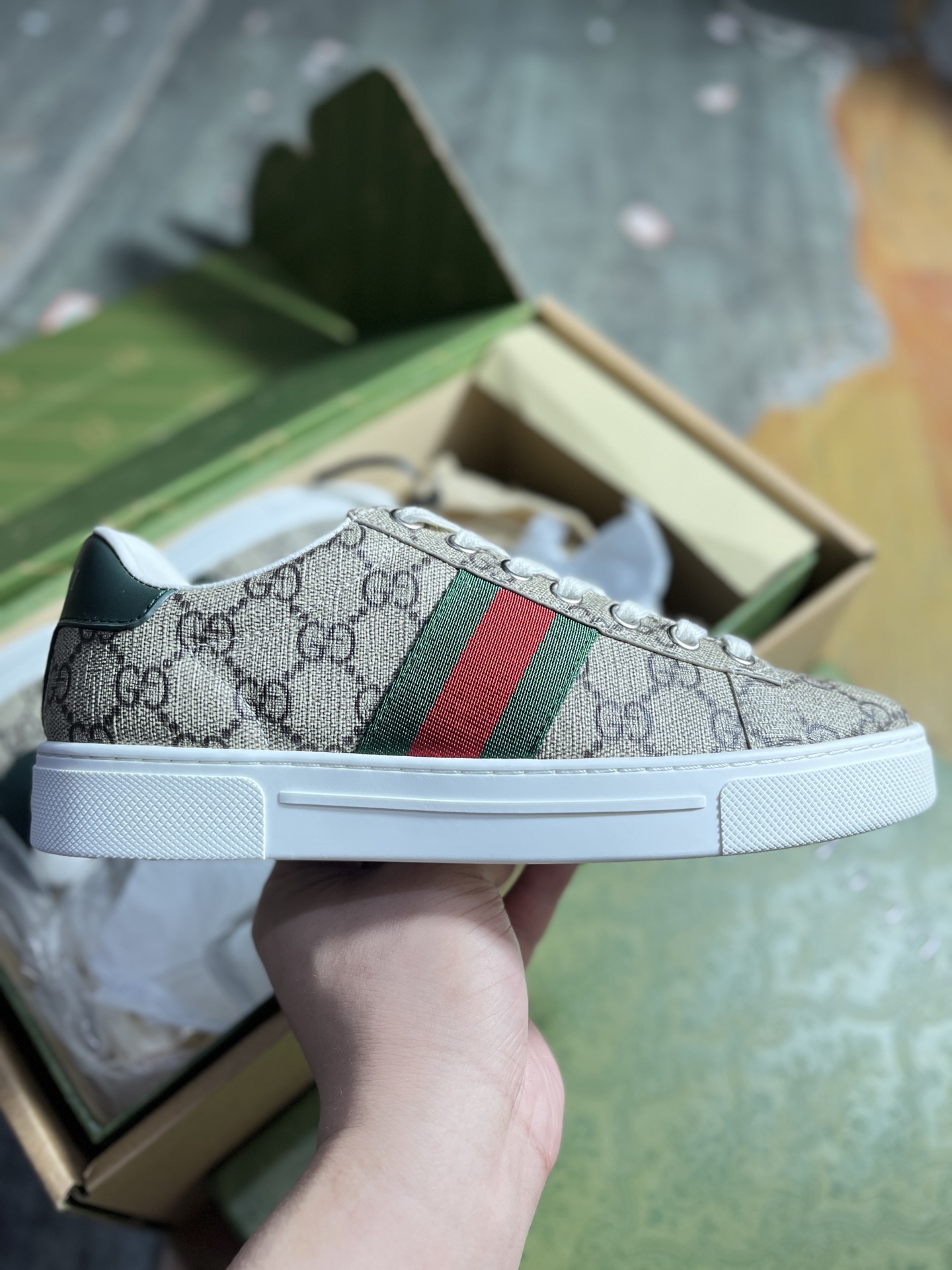 Gucci