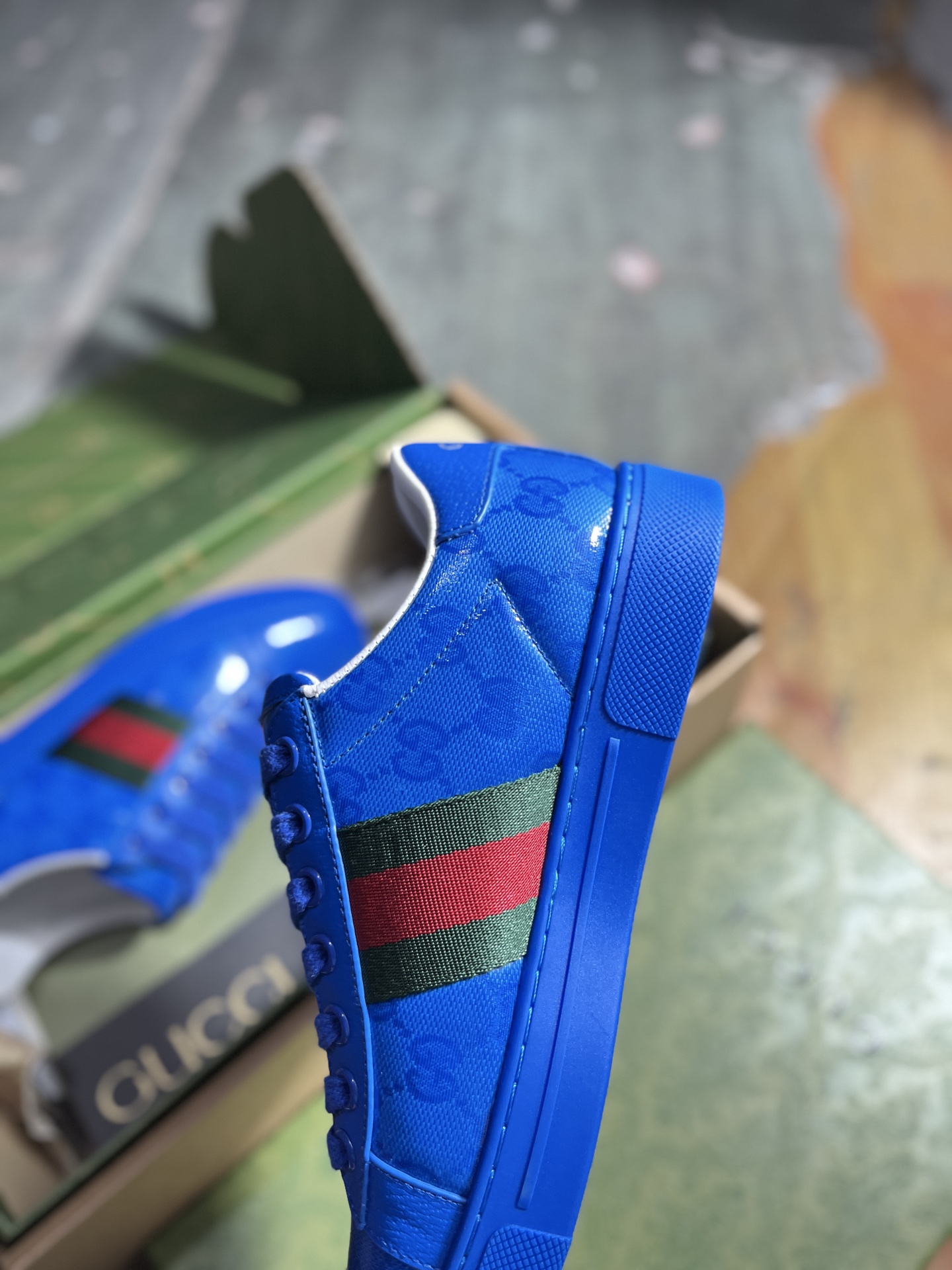 Gucci