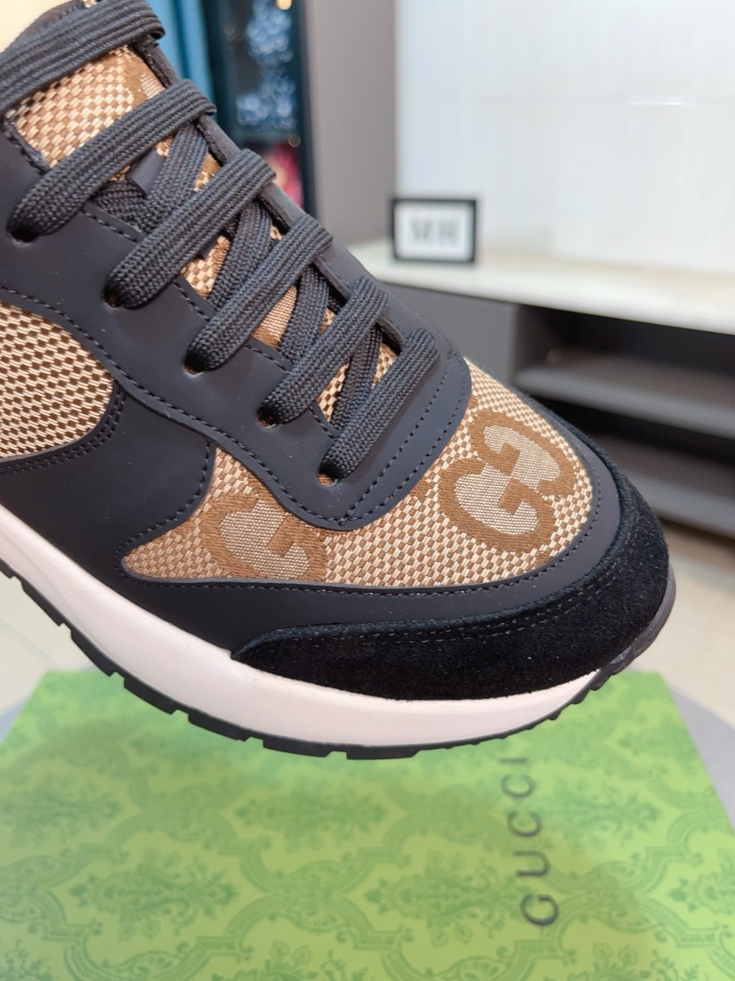 Gucci shoe