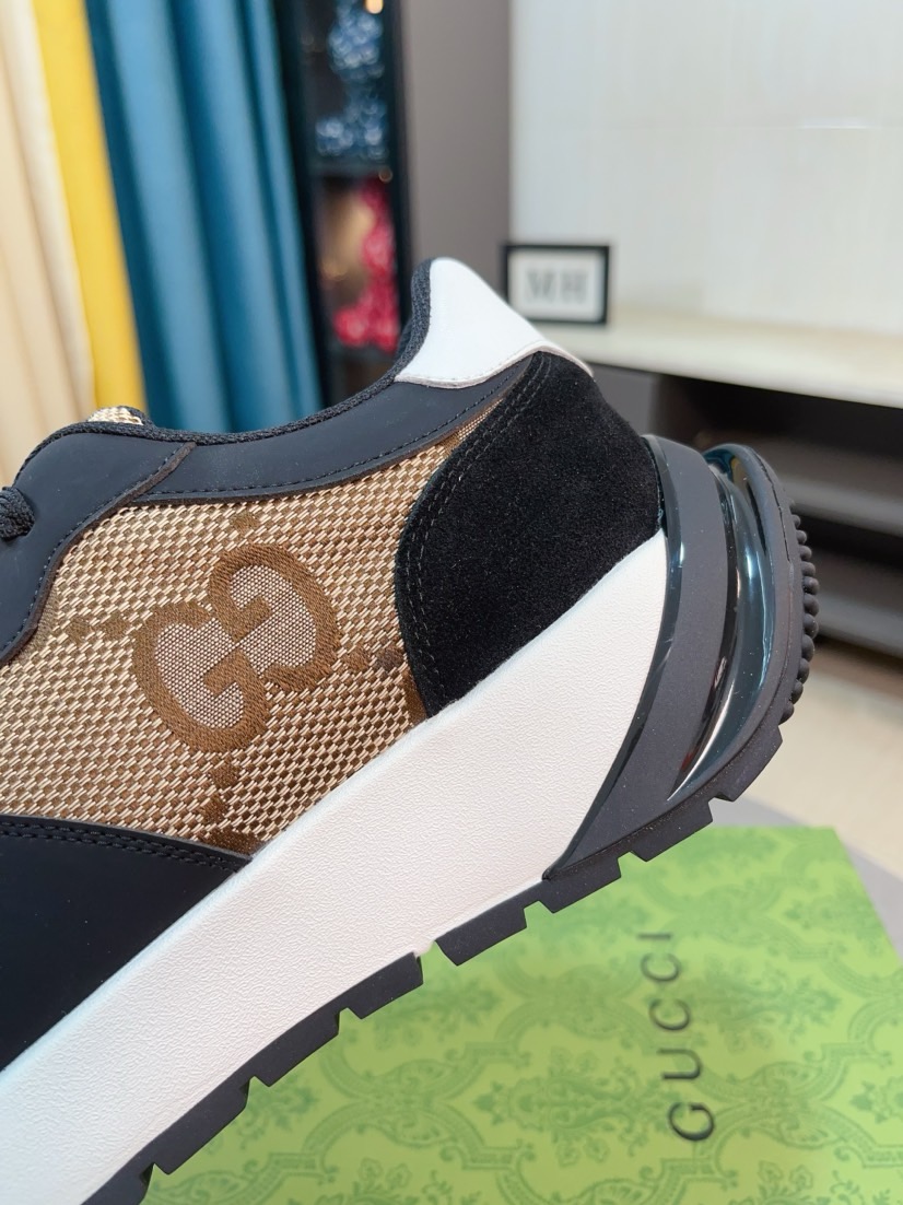 Gucci shoe
