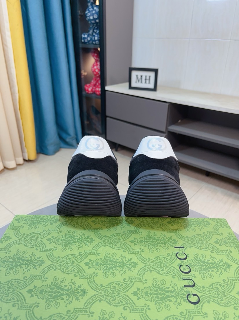 Gucci shoe