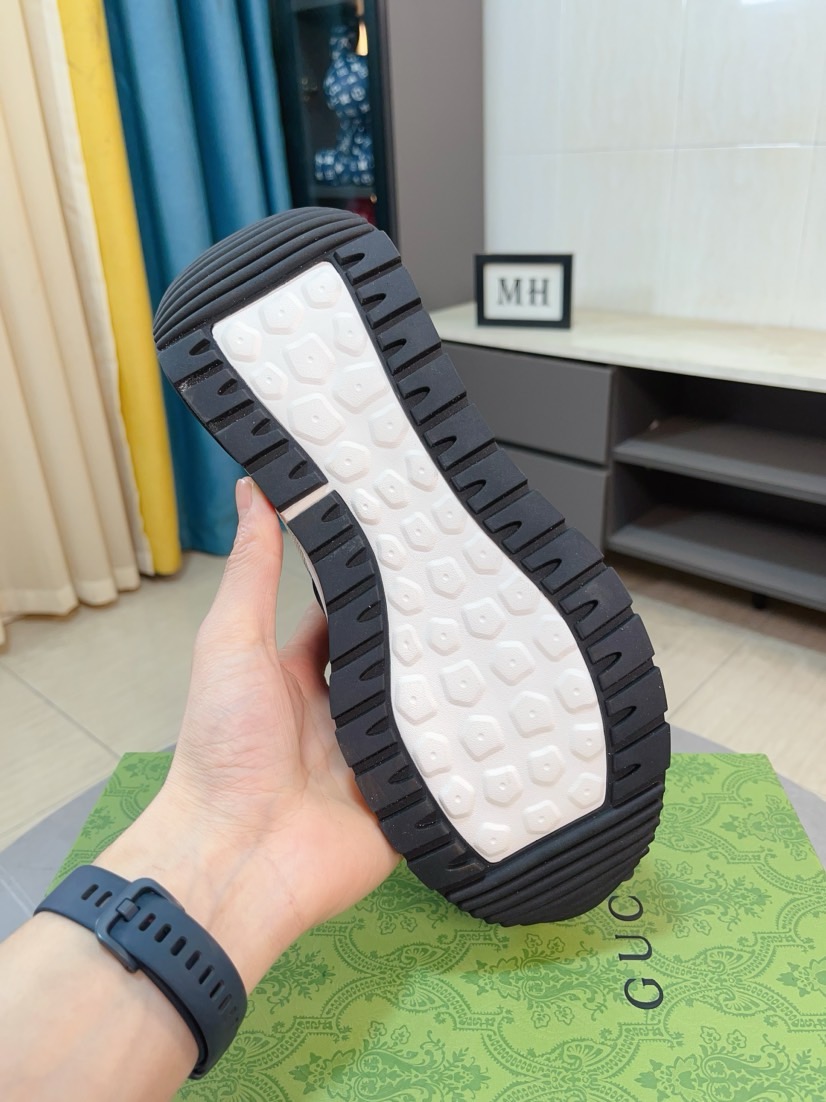 Gucci shoe