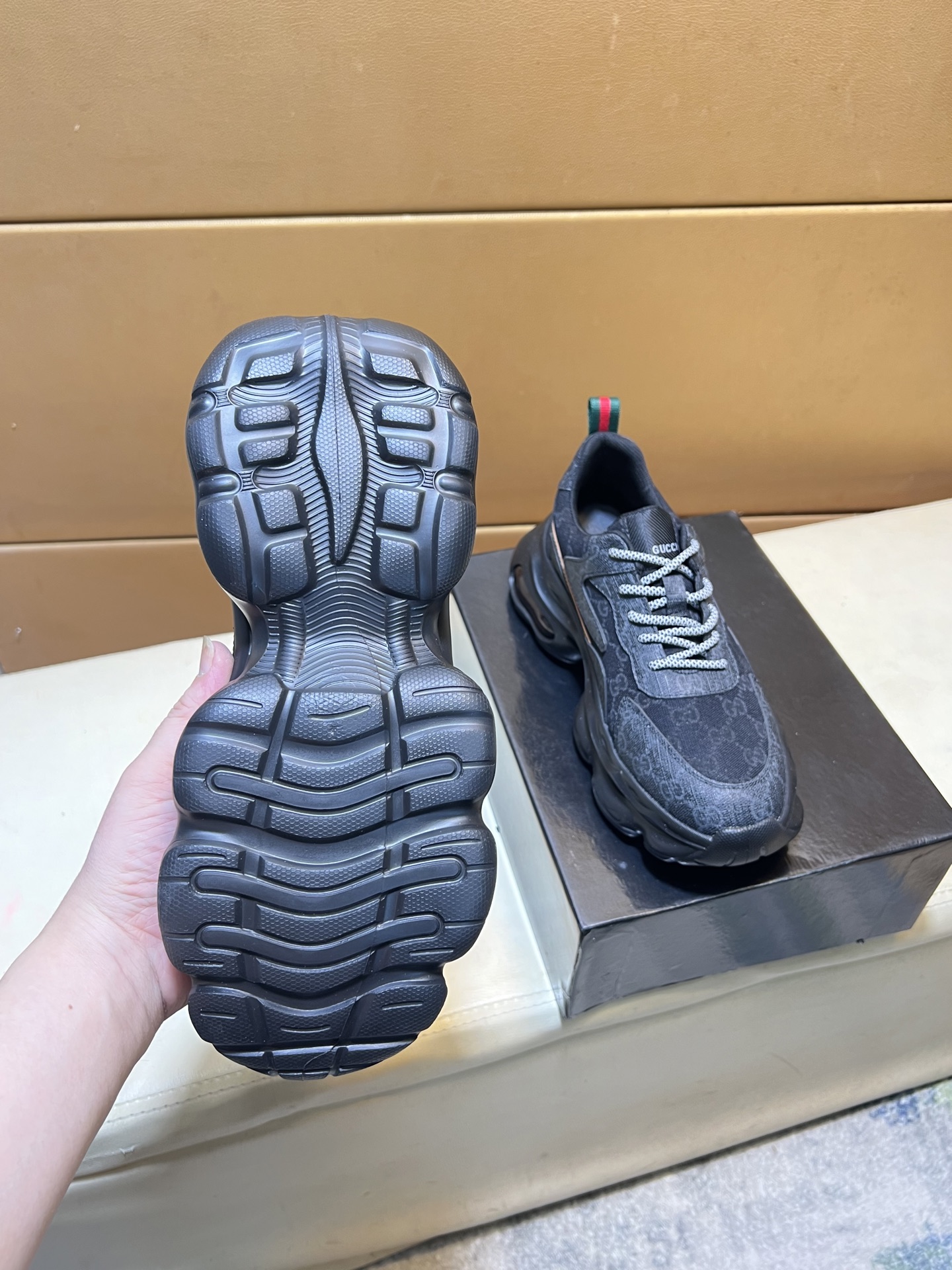 Gucci shoe
