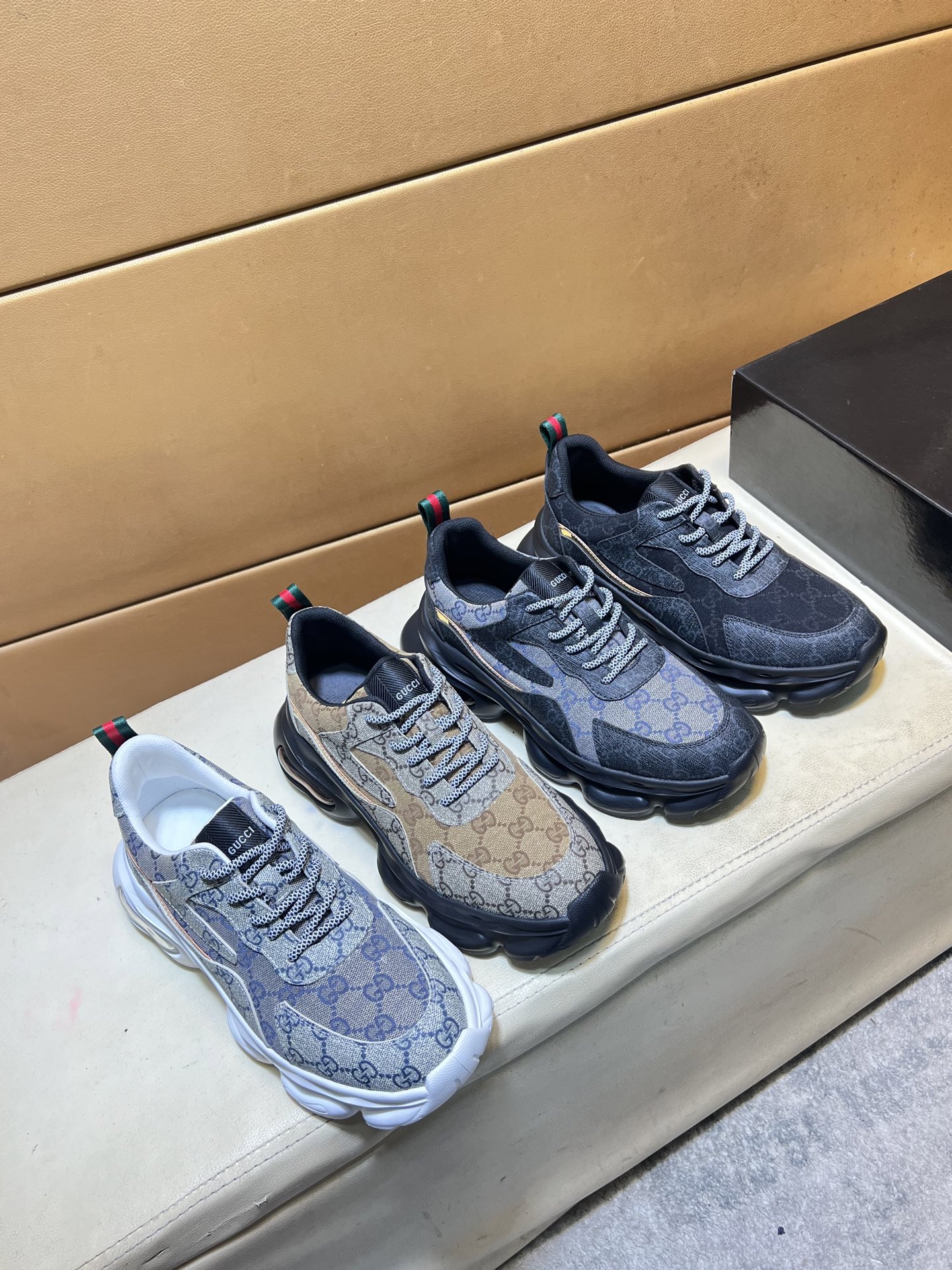 Gucci shoe