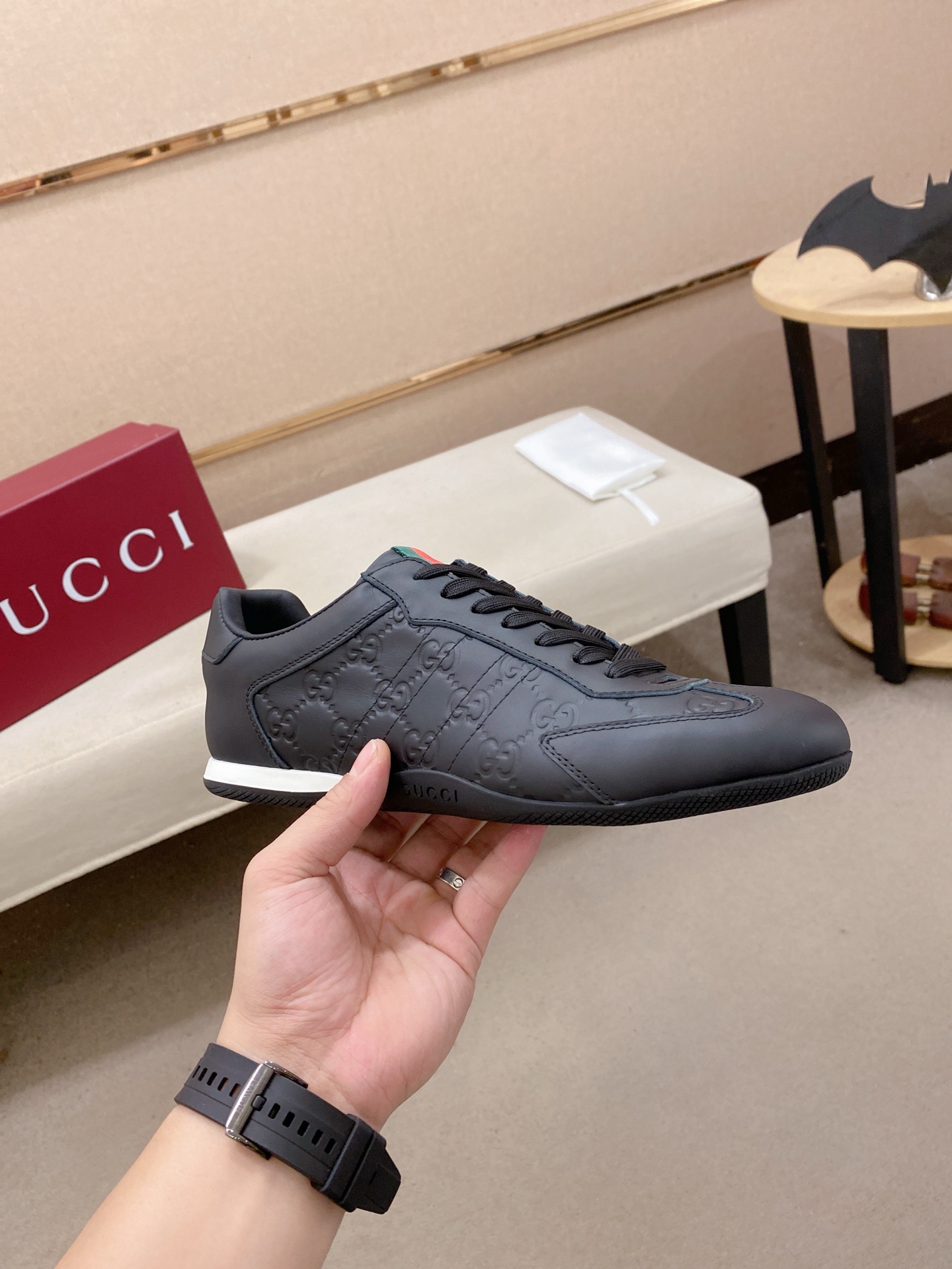Gucci shoe