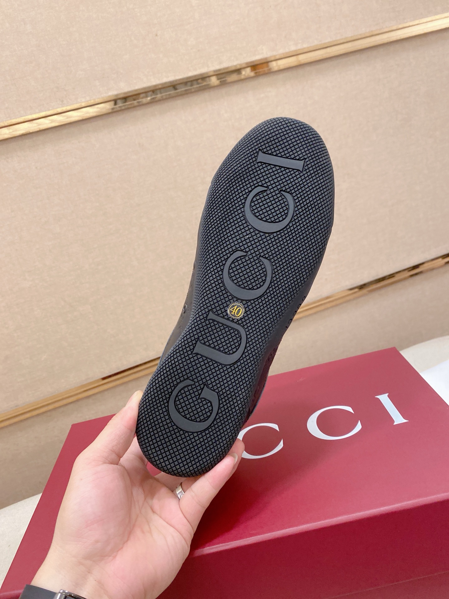 Gucci shoe