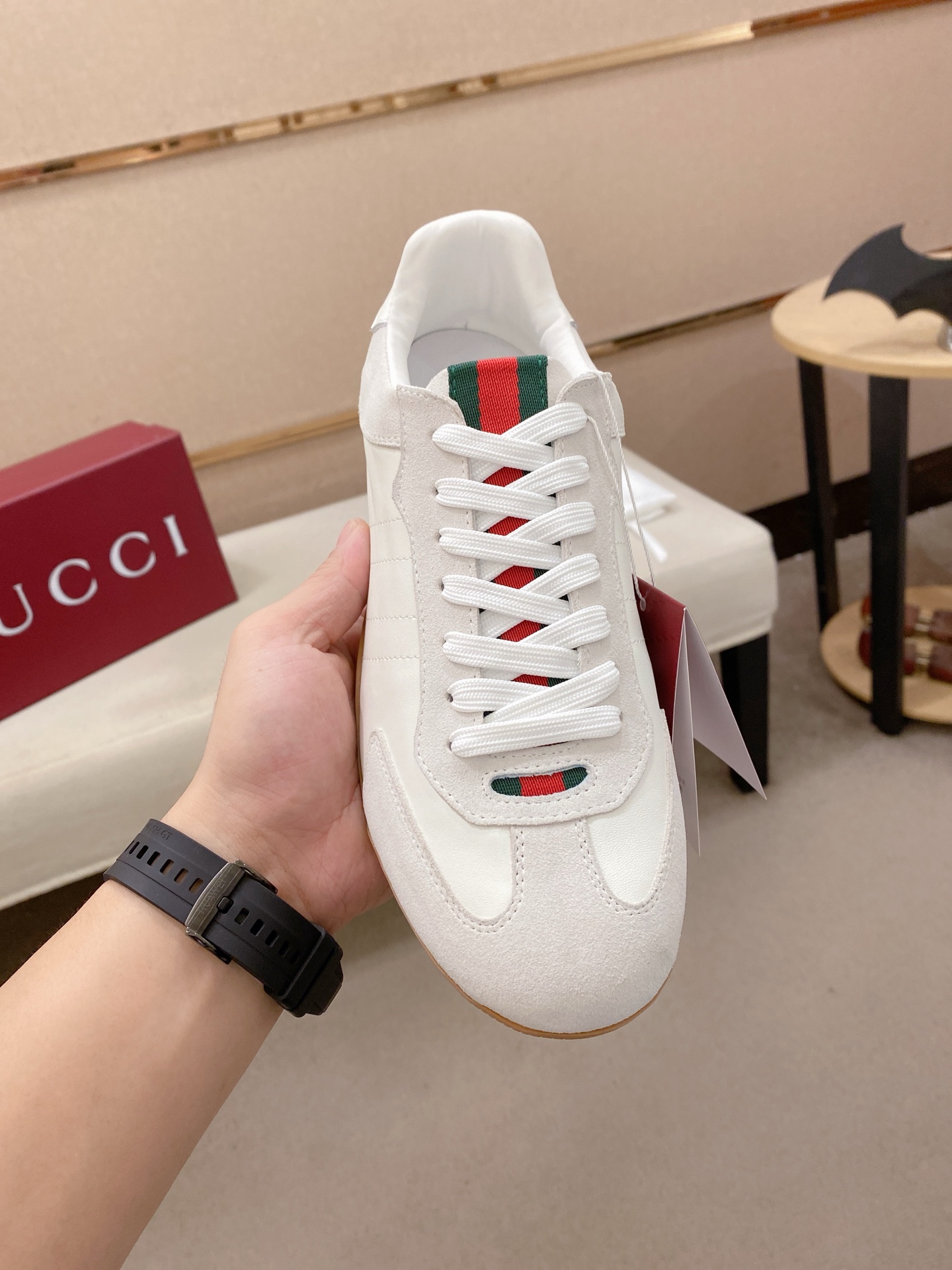 Gucci shoe