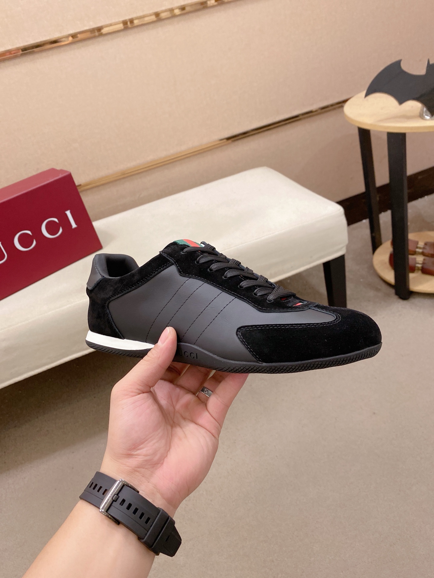 Gucci shoe