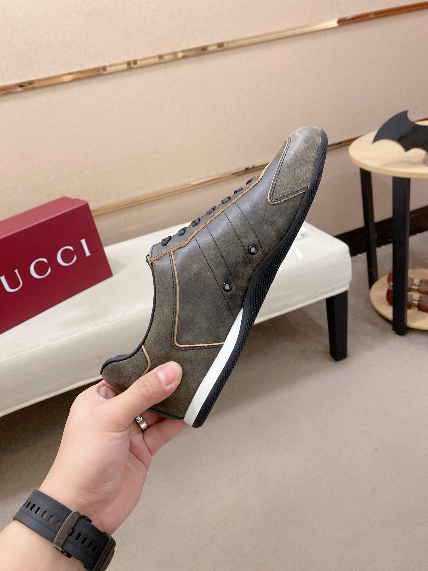 Gucci shoe
