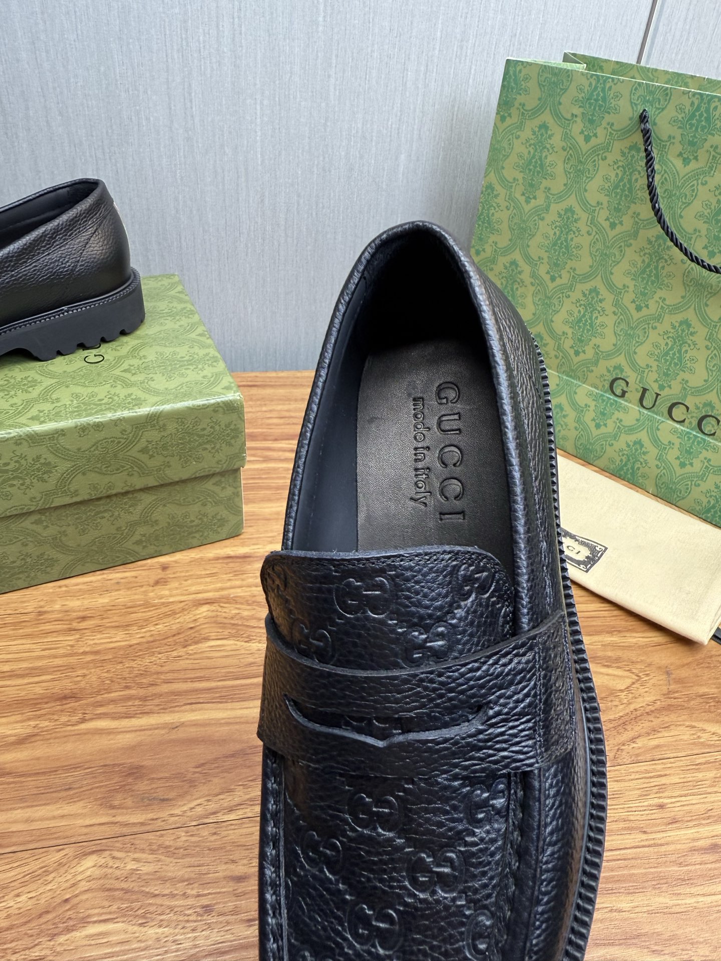 Gucci
