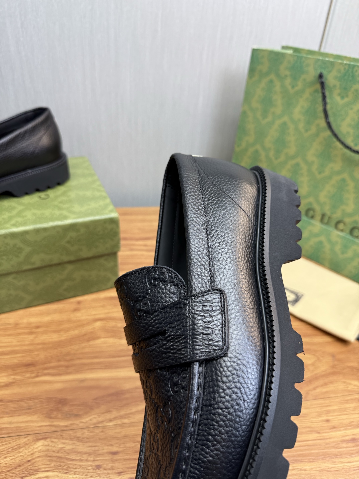 Gucci