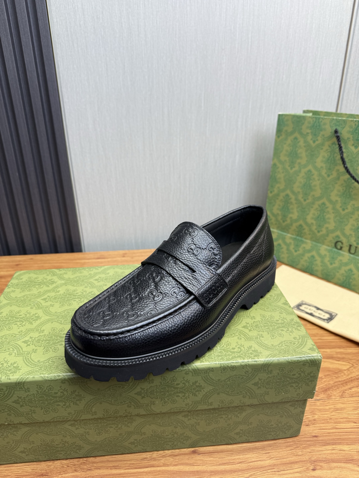 Gucci