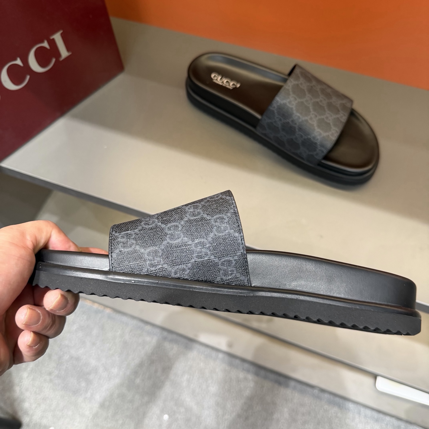 Gucci shoe