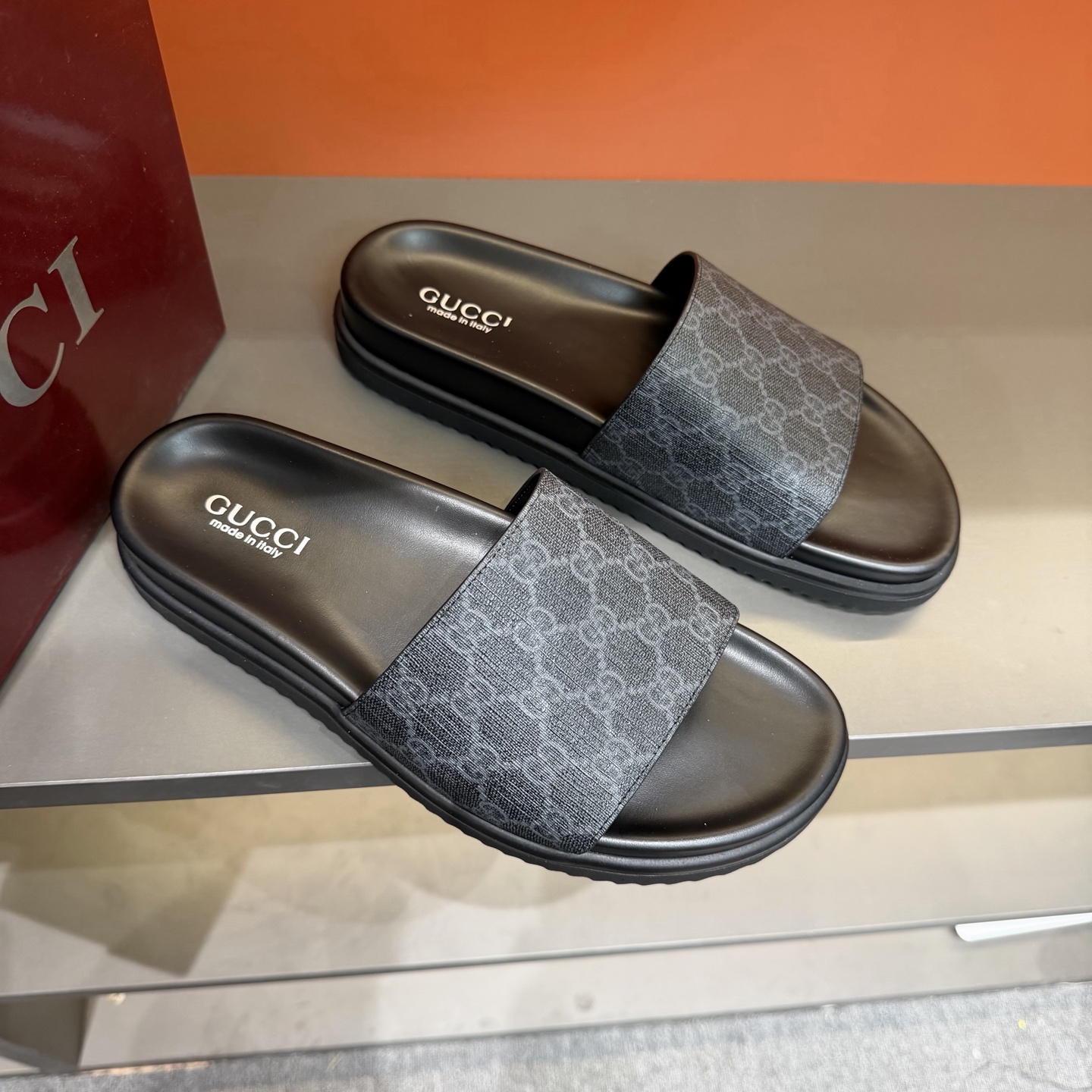 Gucci shoe