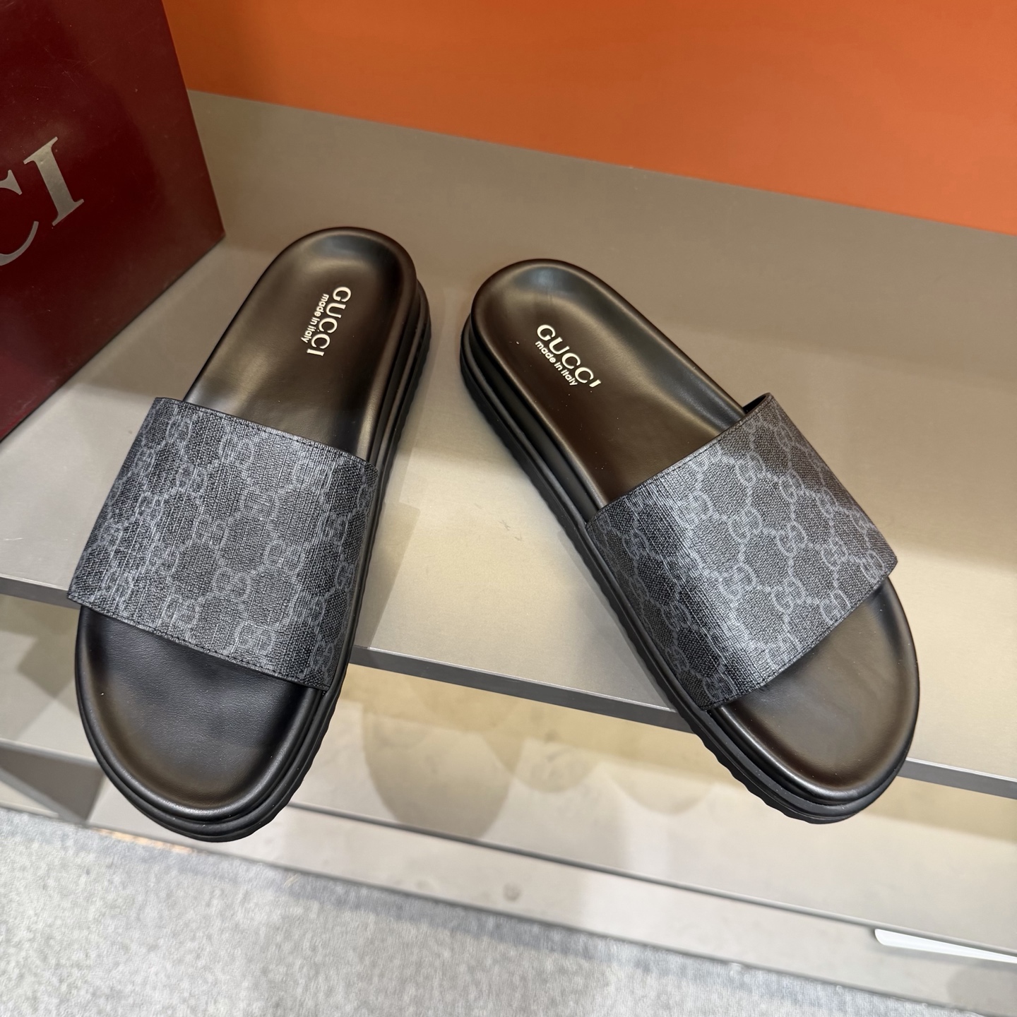 Gucci shoe