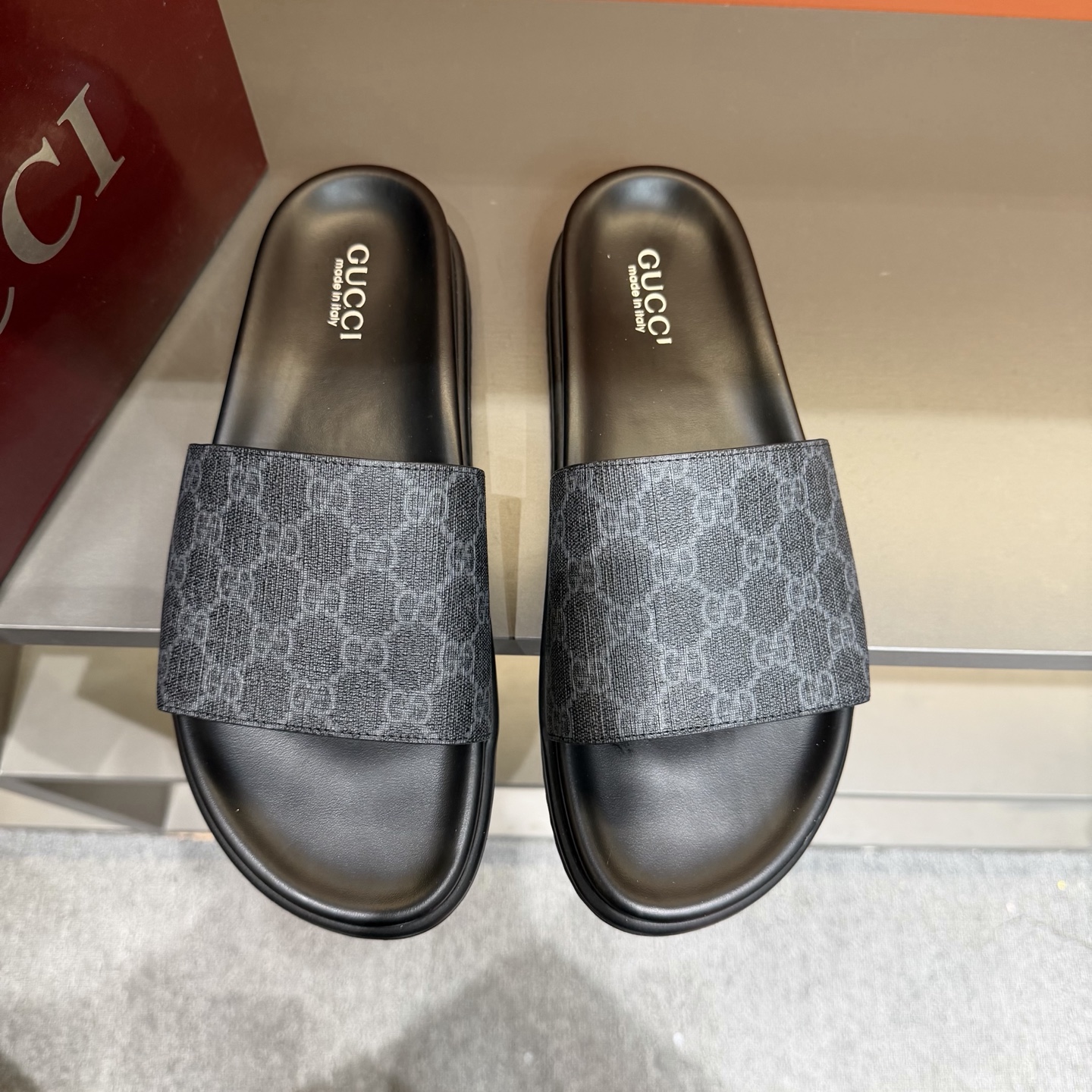 Gucci shoe