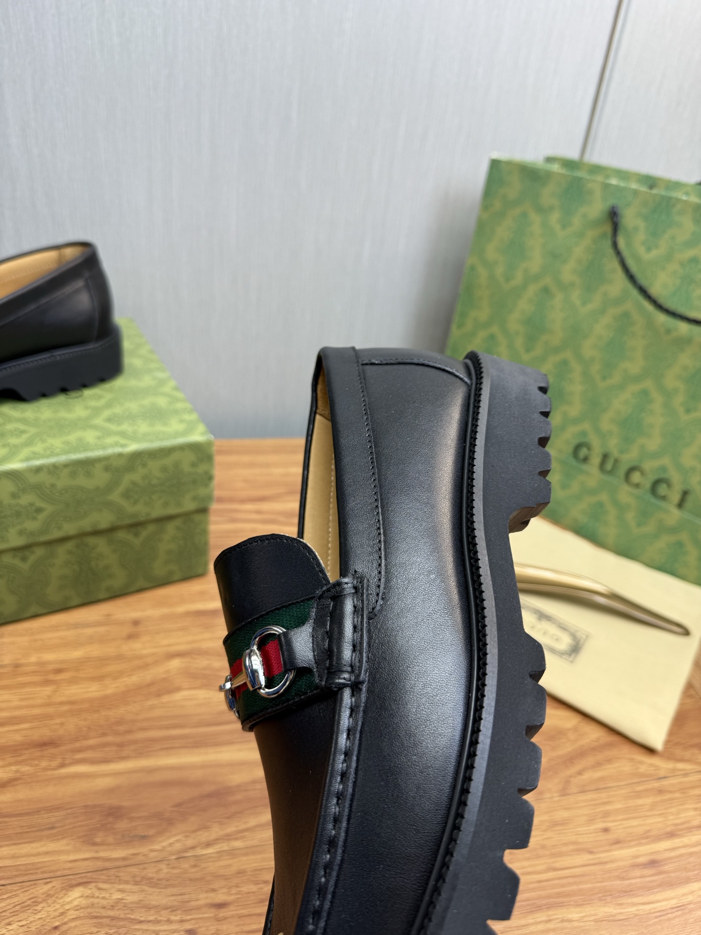 Gucci