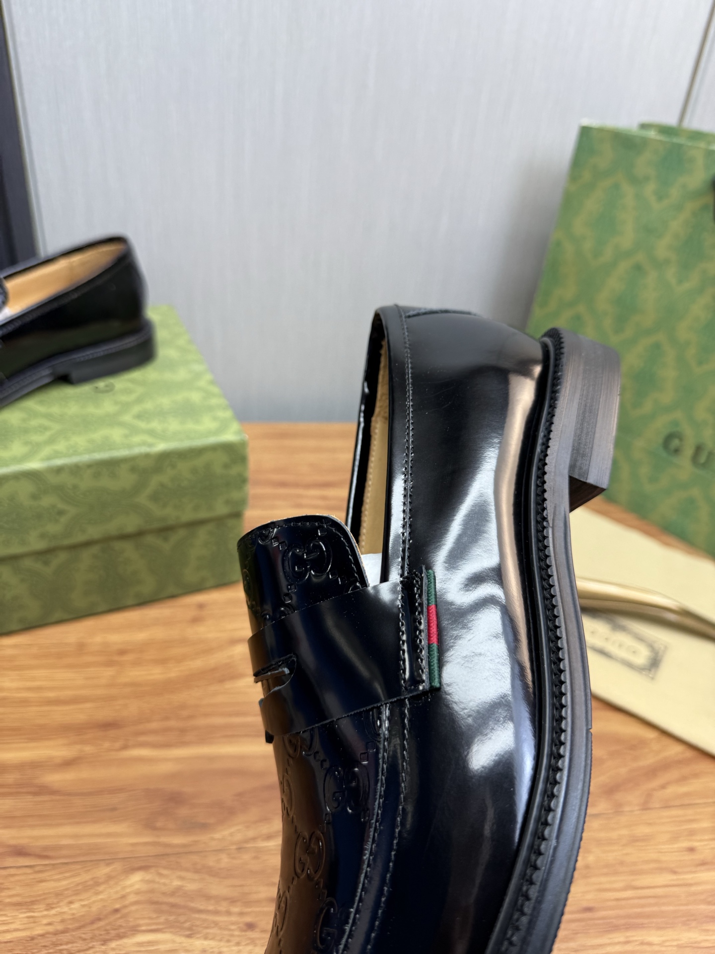 Gucci