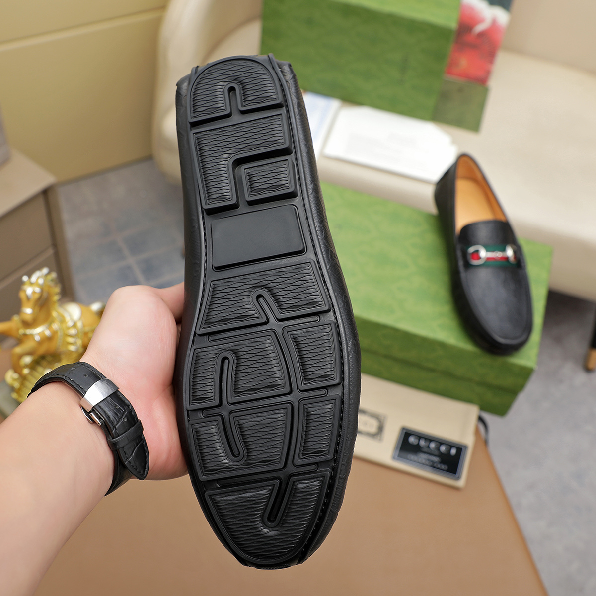 Gucci shoe