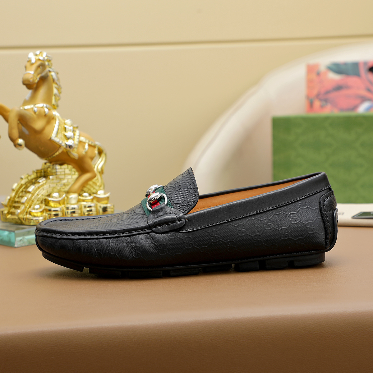 Gucci shoe