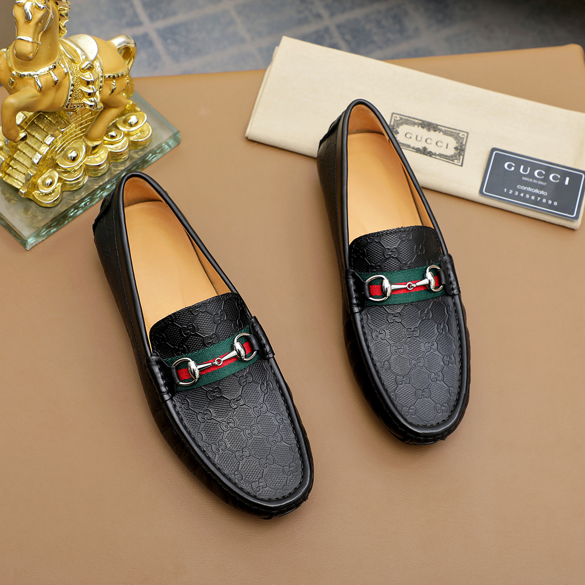 Gucci shoe