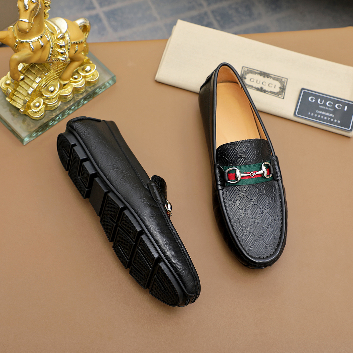Gucci shoe