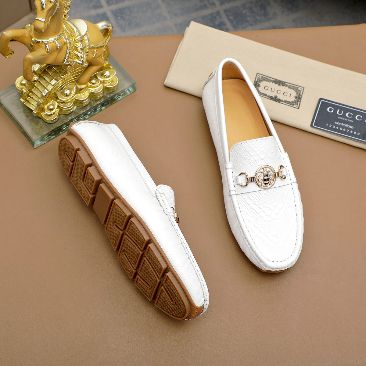 Gucci shoe