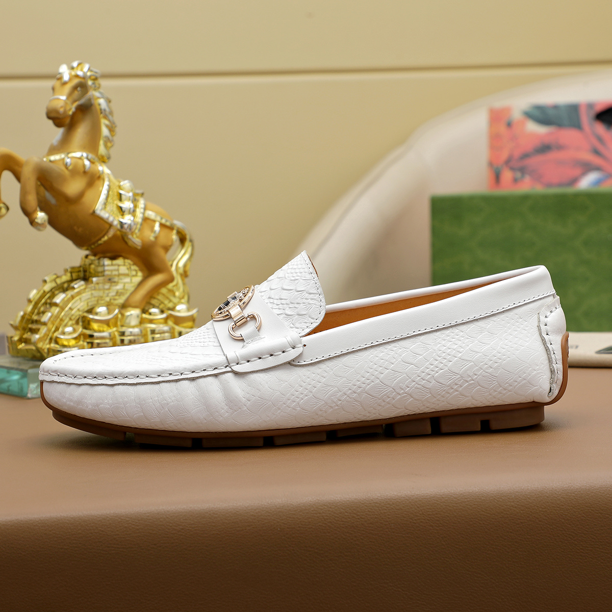 Gucci shoe