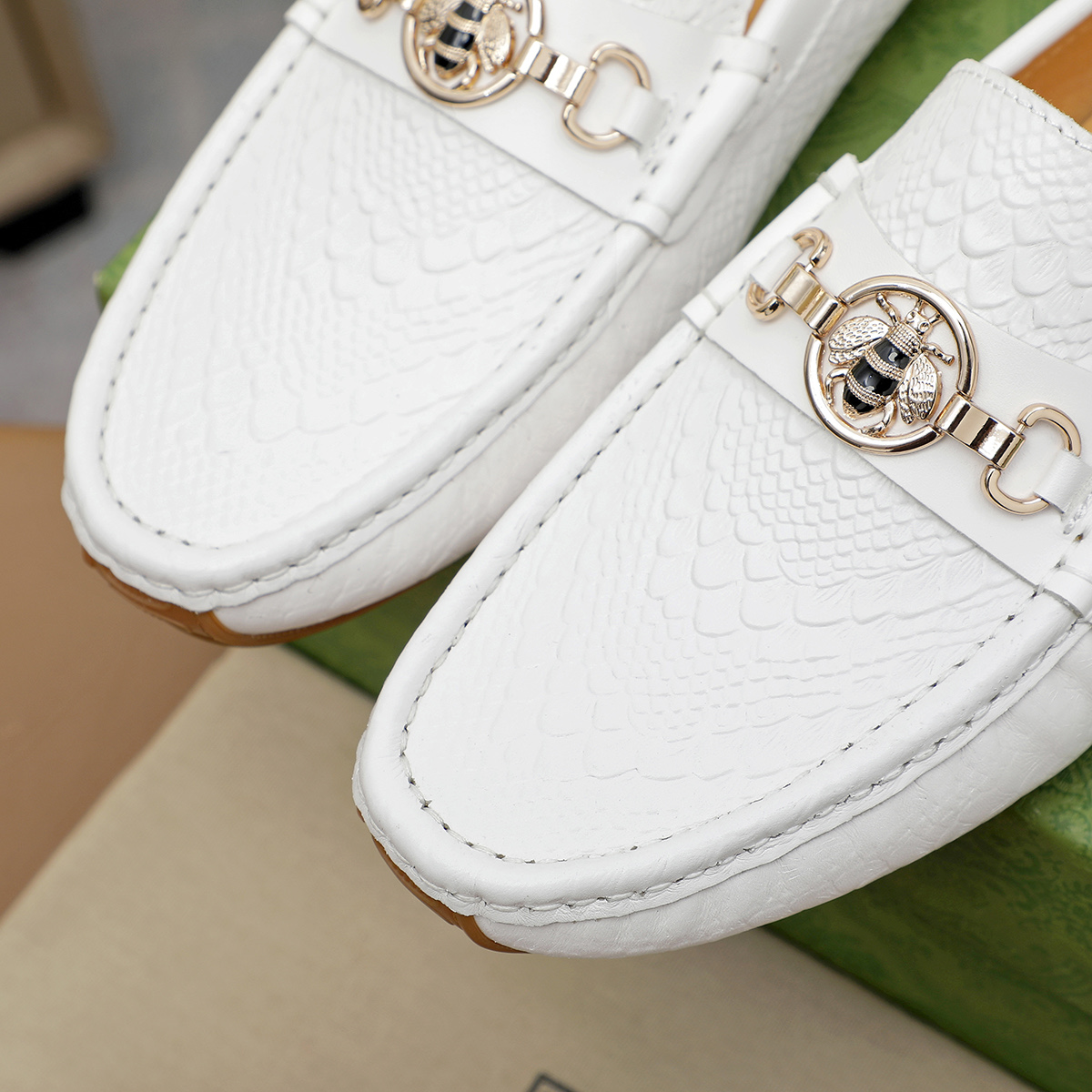 Gucci shoe