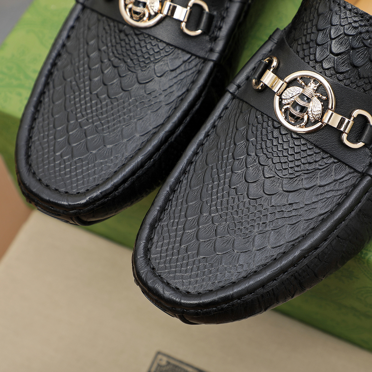 Gucci shoe