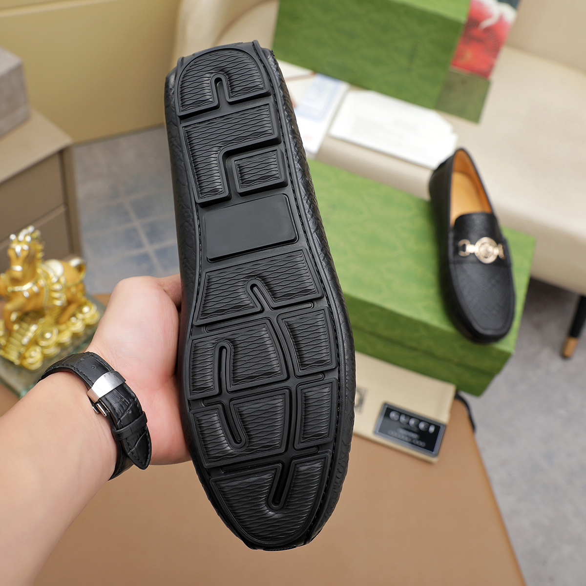 Gucci shoe